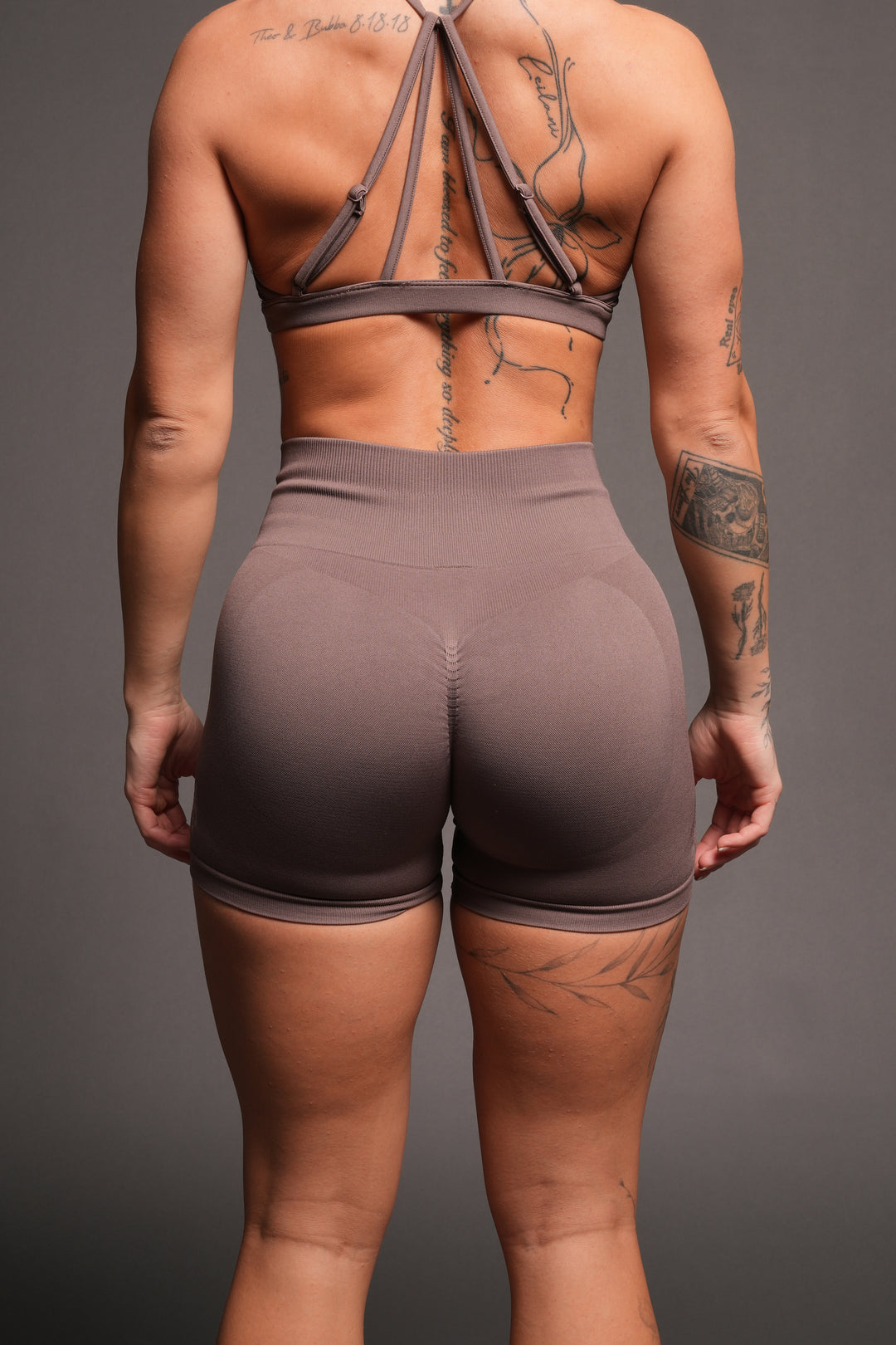 Dual She Wolf Seamless Everson Training Shorts In Mojave Brown