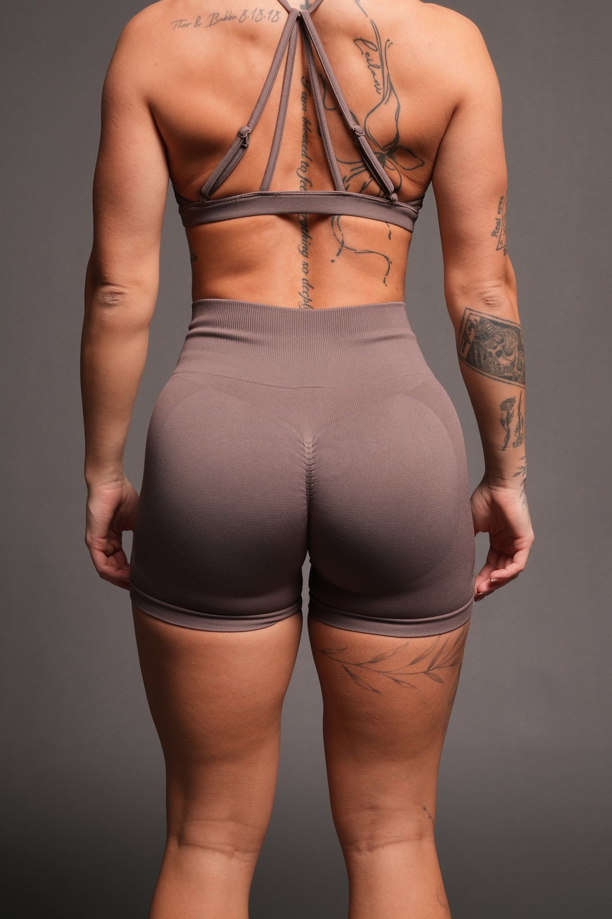 Dual She Wolf Seamless Everson Training Shorts In Mojave Brown