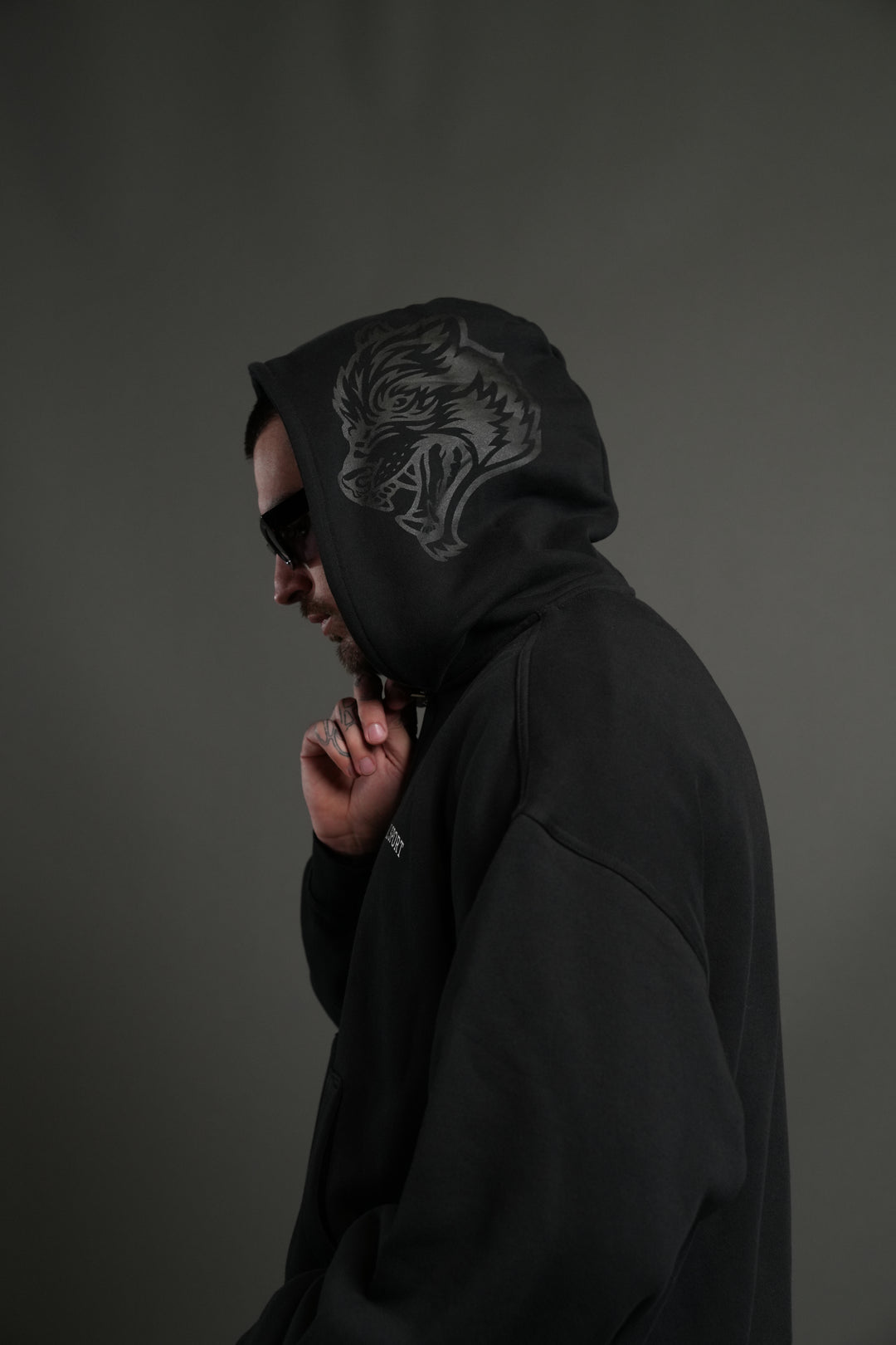 Inner Wolf Vex Double Zip Hoodie in Black