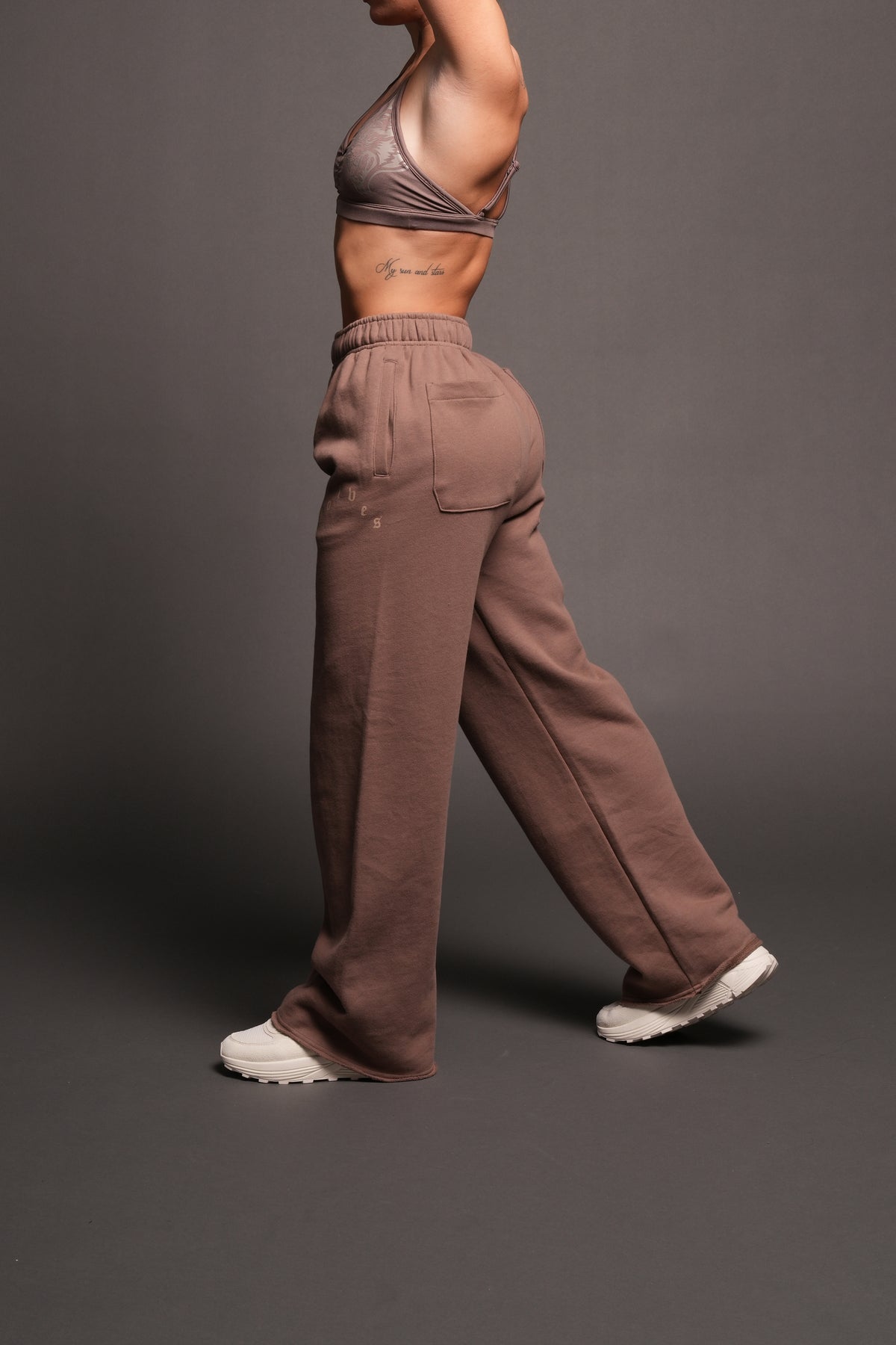 She Wolf Pyramid Big Cozy Sweats In Mojave Brown