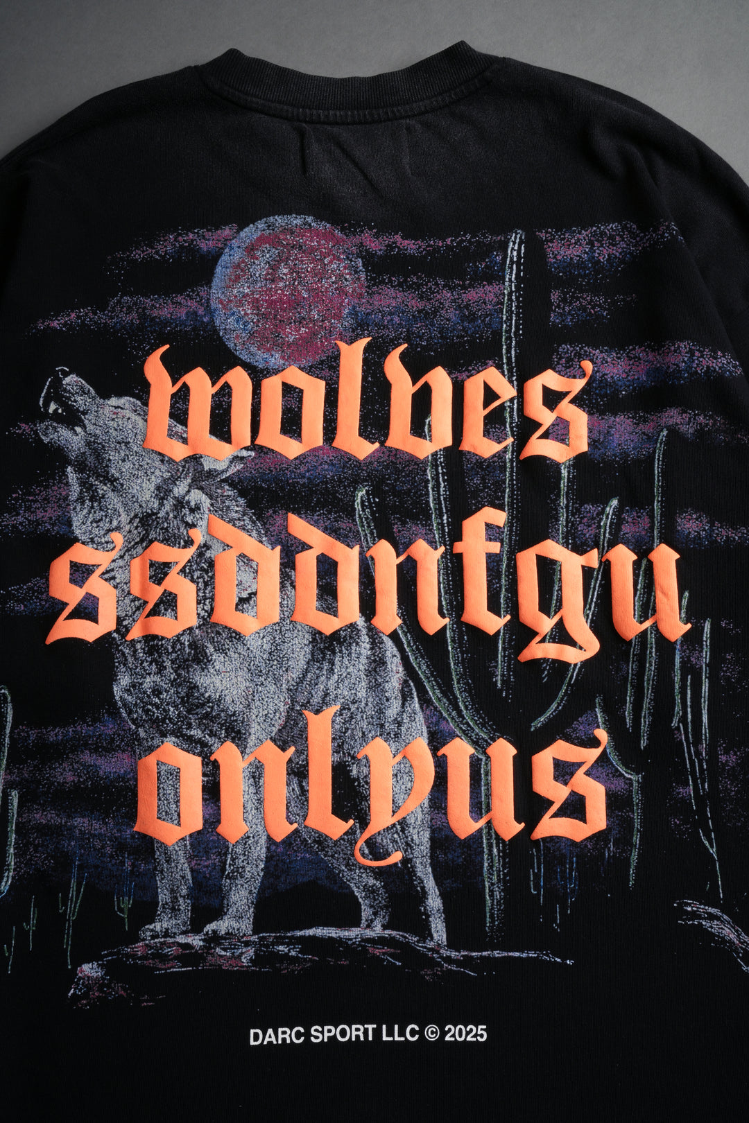 Desert Howl "Premium" Oversized Tee in Black