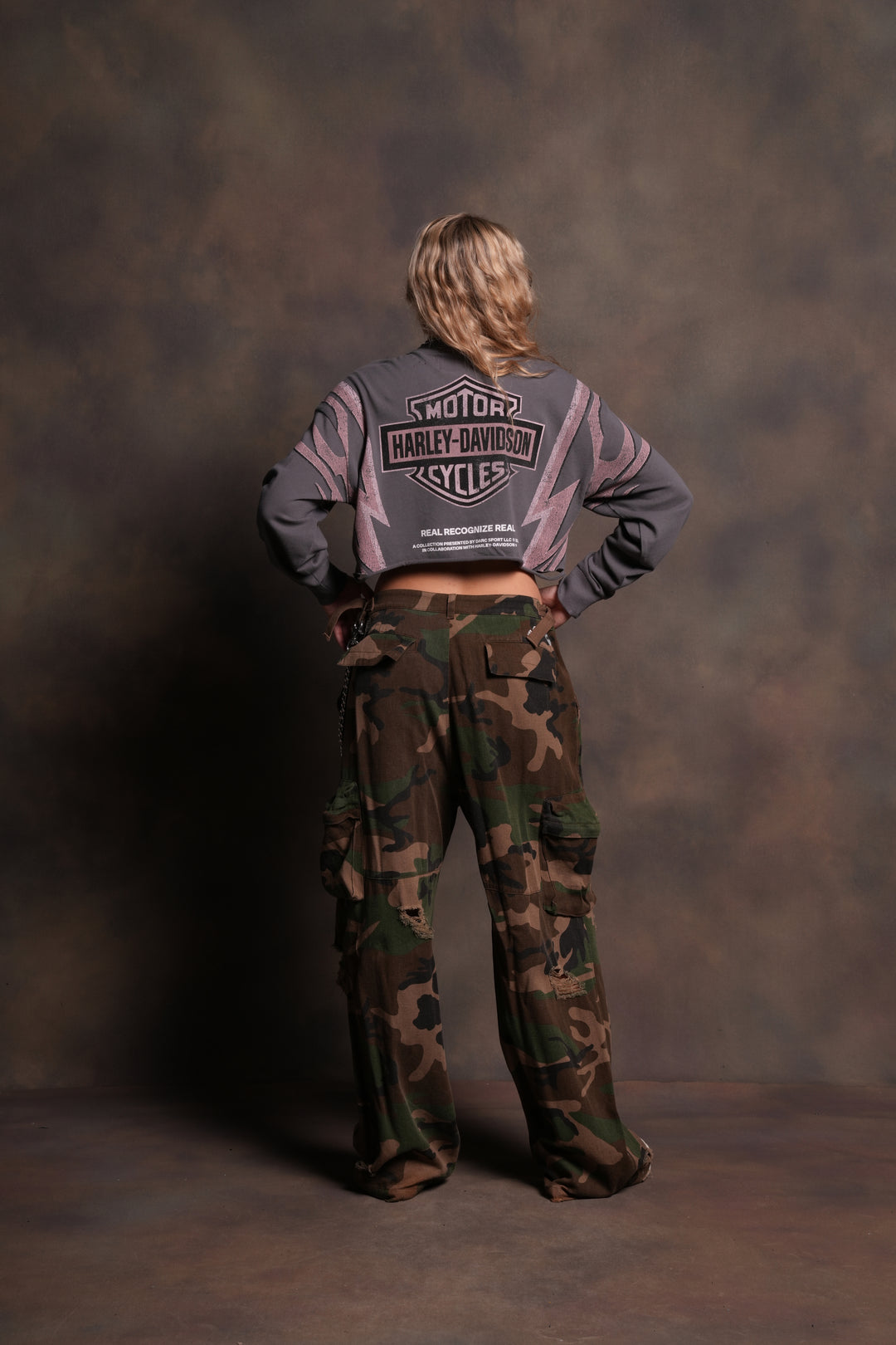 Real Recognize Real Distressed Oversized Cropped L/S Tee in Slate Gray