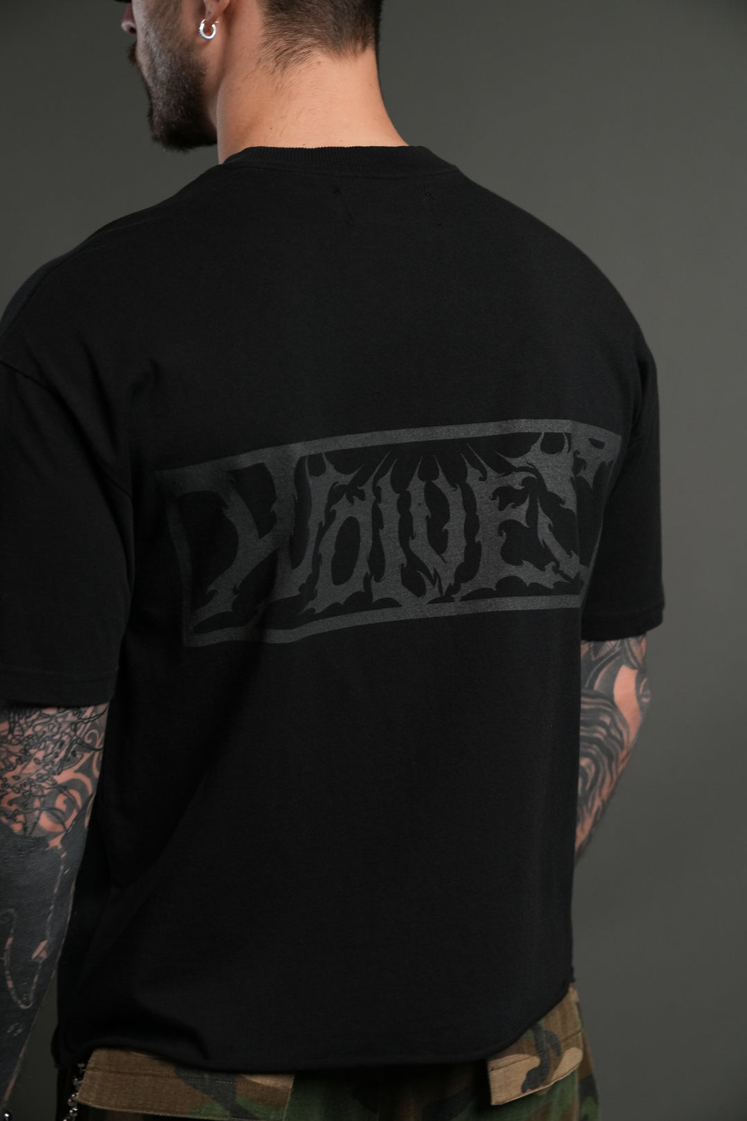 Punisher Grunge Mid-Length Raw Hem Tee in Black