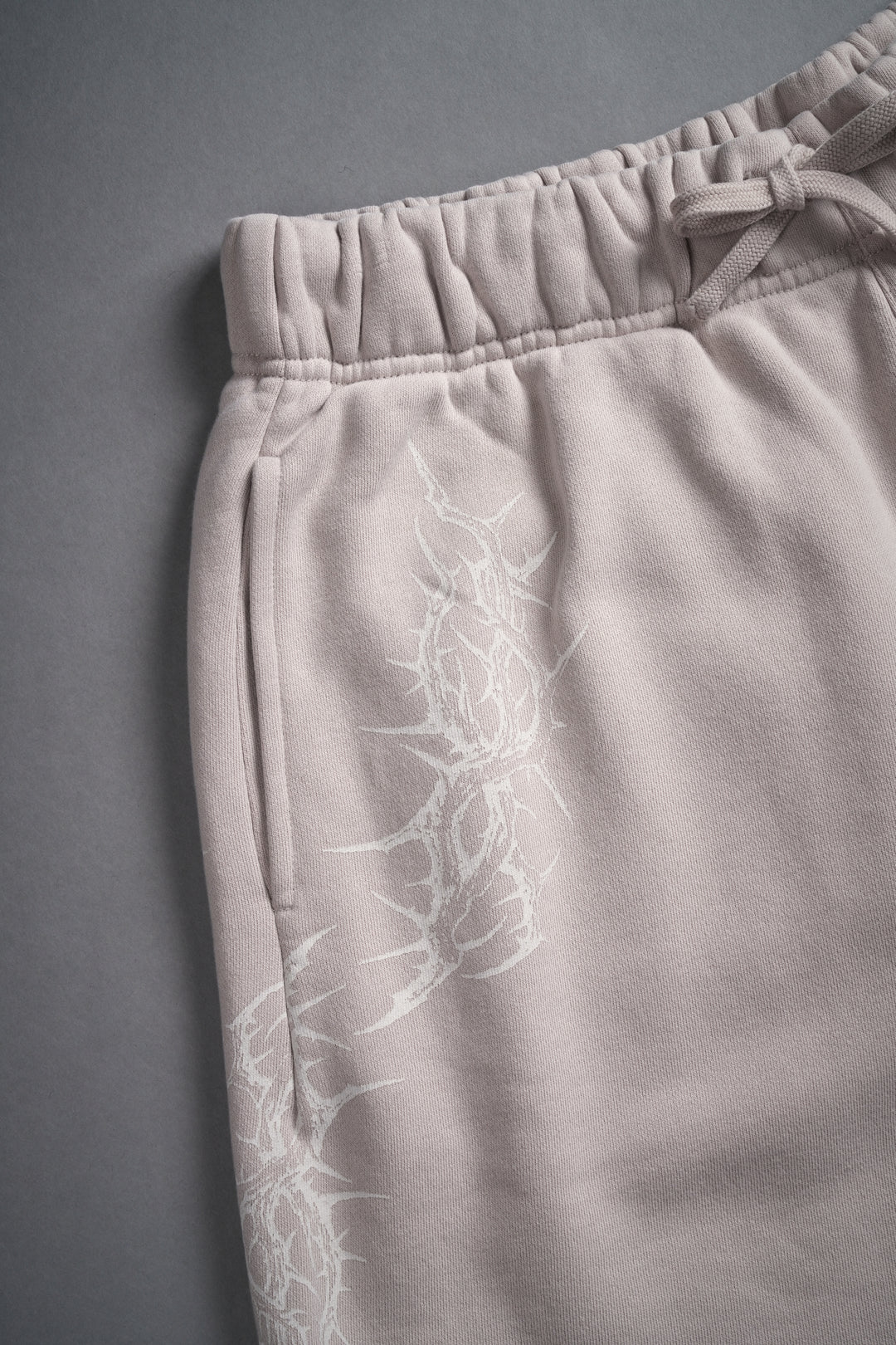 Thorns Post Lounge Sweat Shorts in Clay
