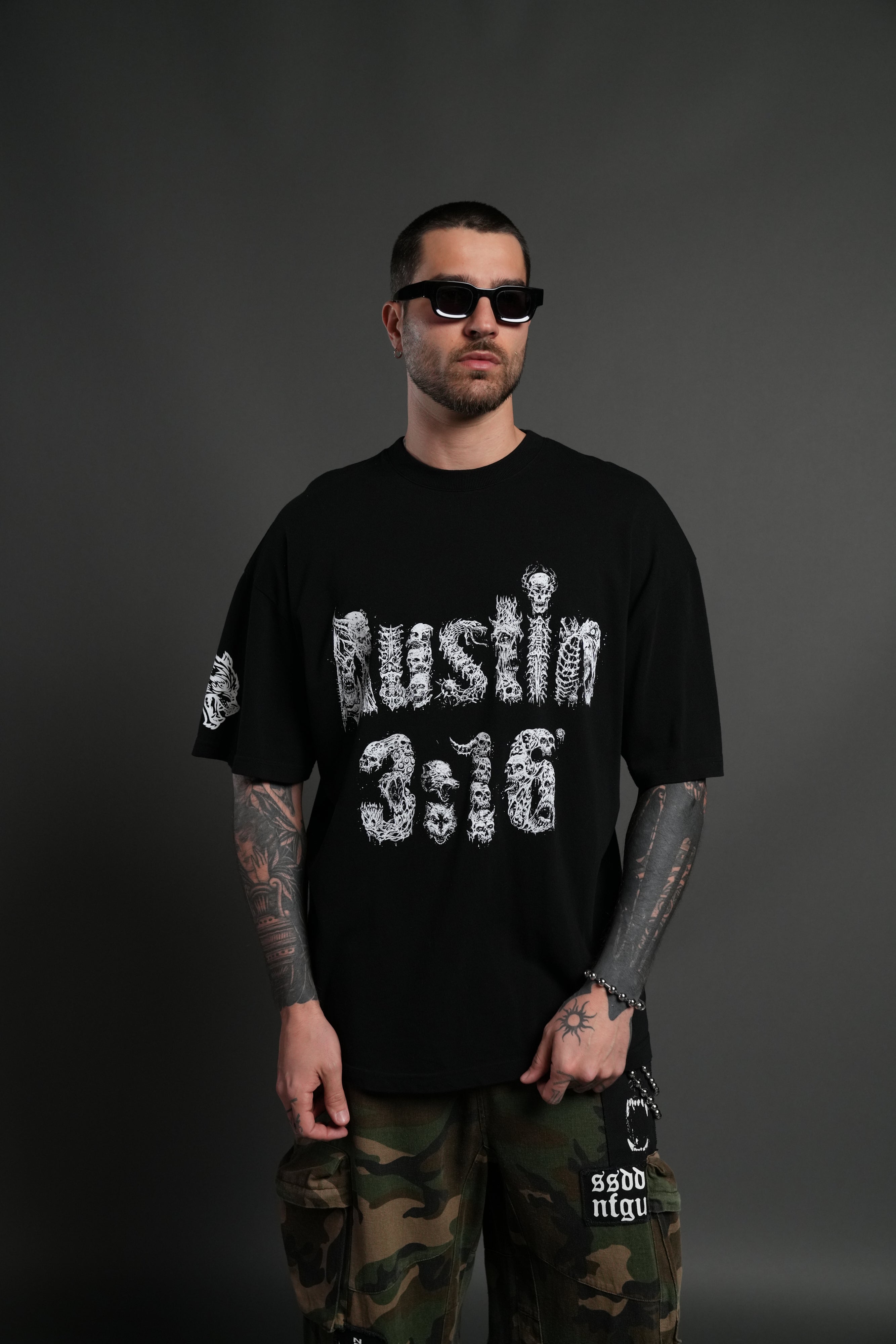 Stone Cold Riddick Premium Oversized Tee in Black