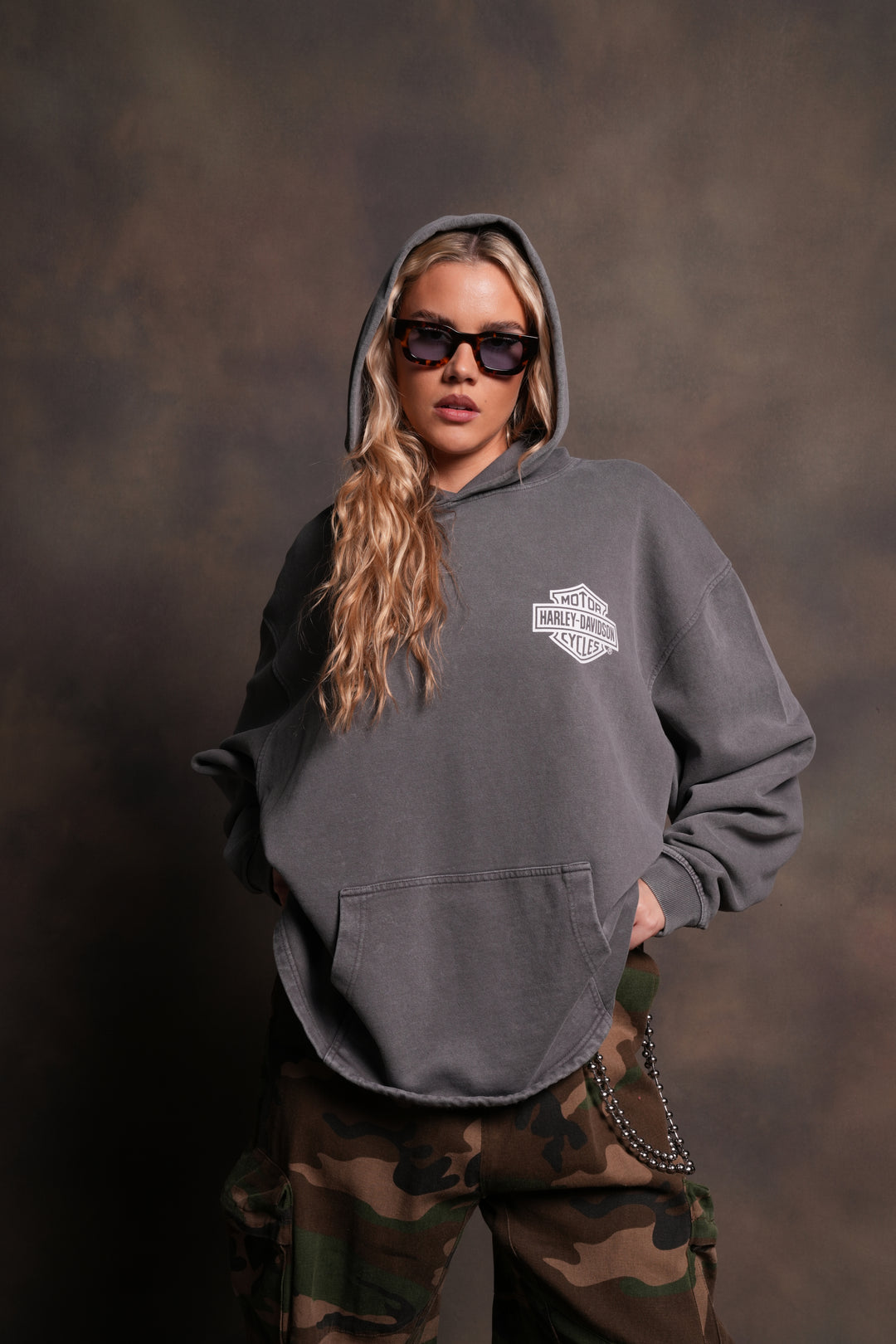 Harley-Davidson Wolves "Moaty" Hoodie in Slate Gray