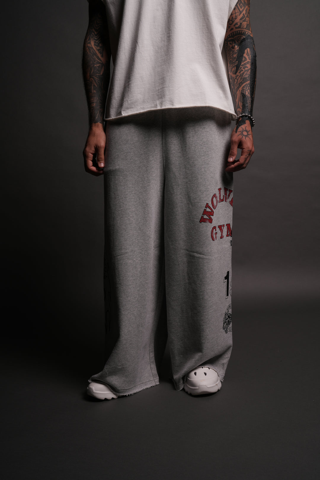 Wolves Gym V2 Oversized Omen Sweat Pants in Light Athletic Gray