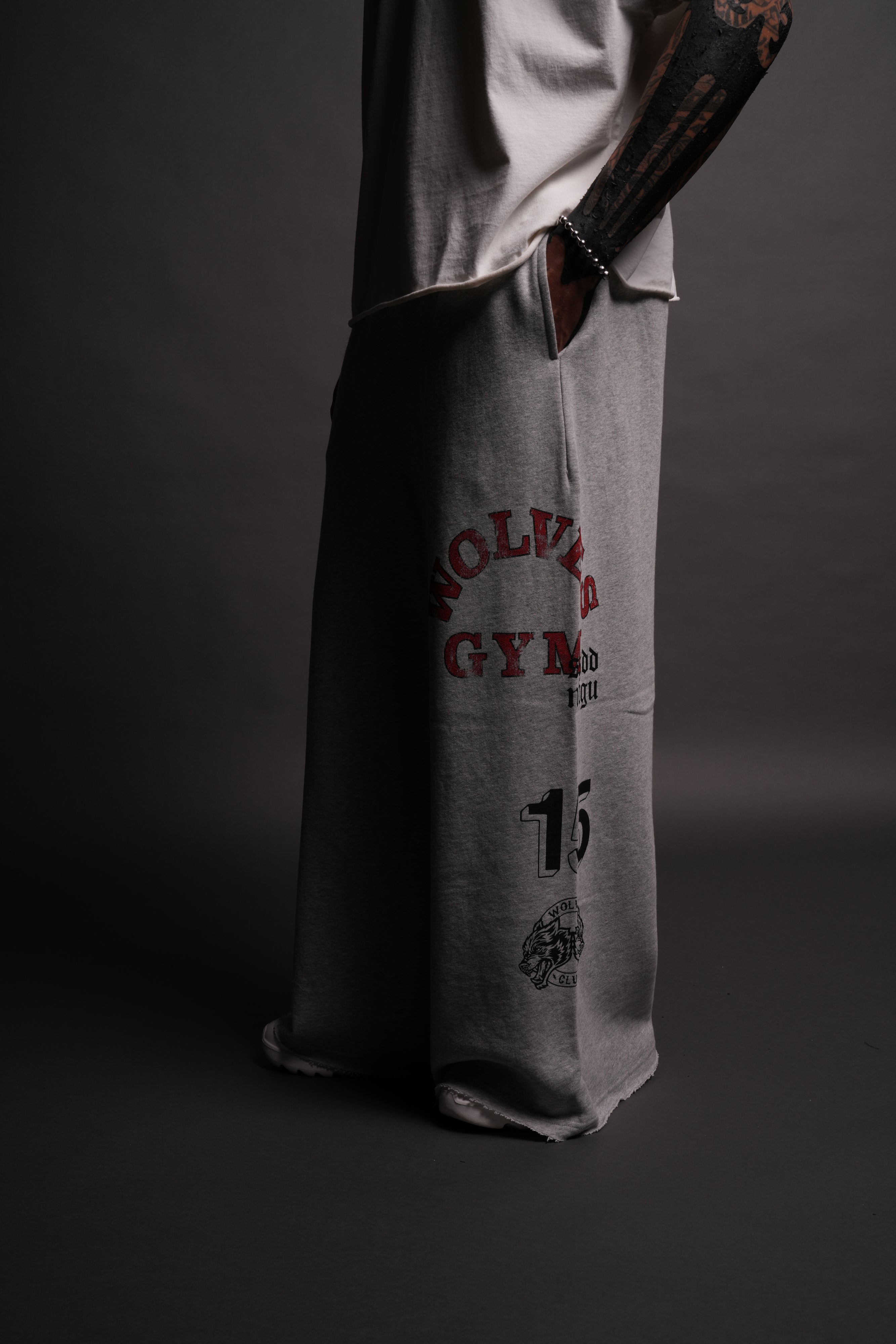 Wolves Gym V2 Oversized Omen Sweat Pants in Light Athletic Gray