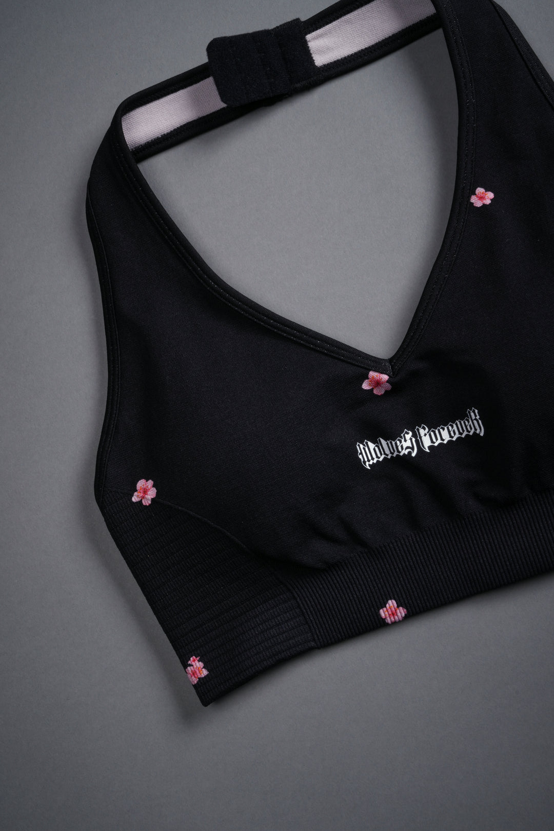 Darc Letter "Everson Seamless" Valencourt Halter Bra in Black/Cherry Blossom