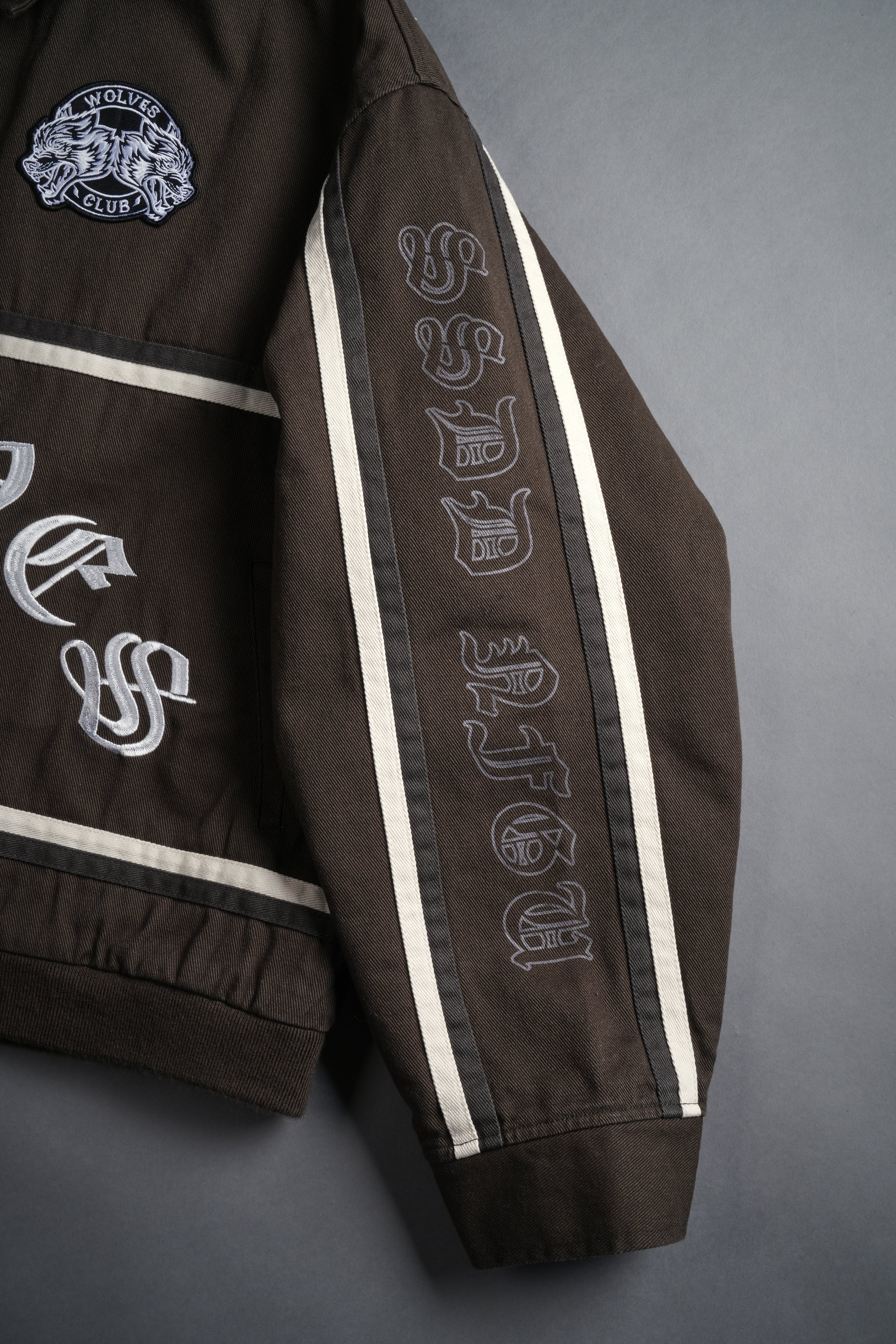 Wolves Club Chopper Big Moe Jacket in Darc Olive/Cream/Wolf Gray