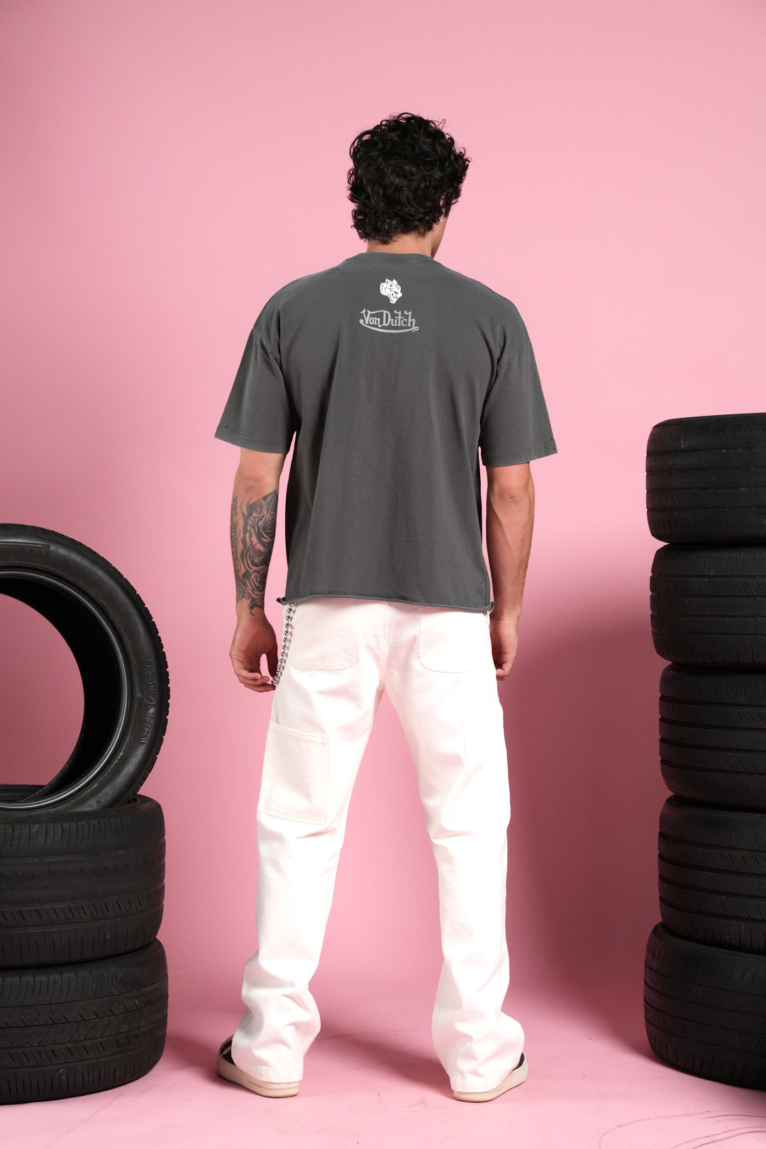 Flight Club Distressed Grunge Mid-Length Raw Hem Tee in Wolf Gray