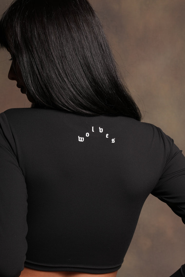 She Wolf Pyramid Energy Ls Top In Black