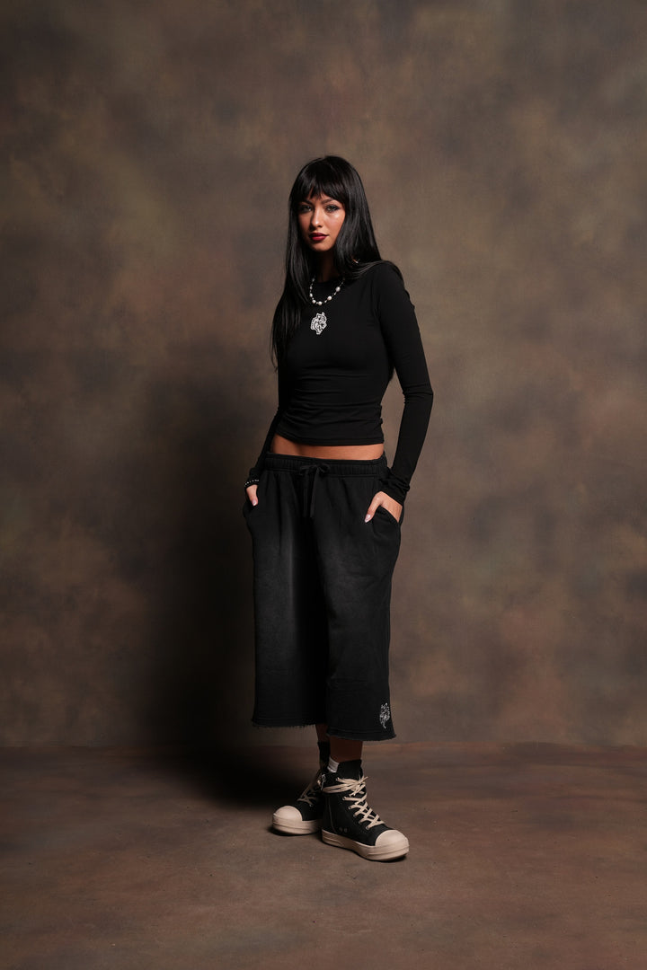Wolf Head Eden Ls Tee In Black