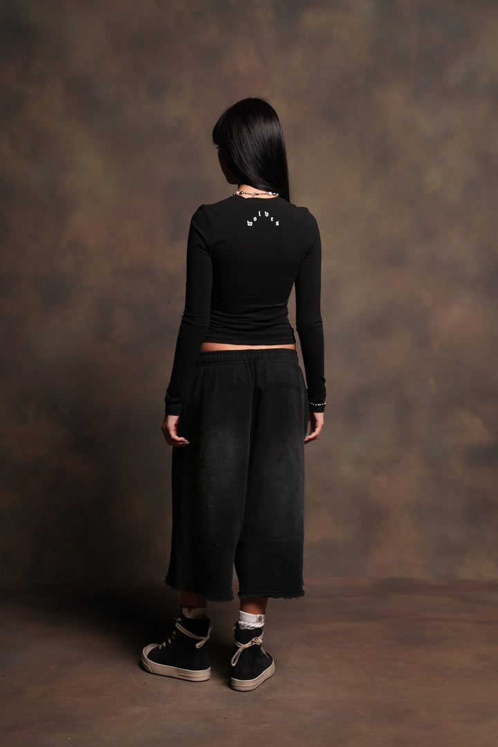 Wolf Head Eden Ls Tee In Black