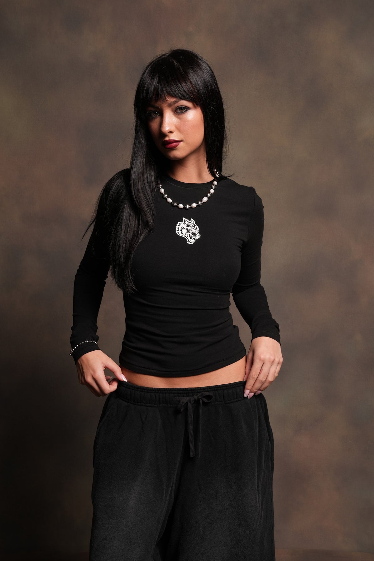 Wolf Head Eden Ls Tee In Black