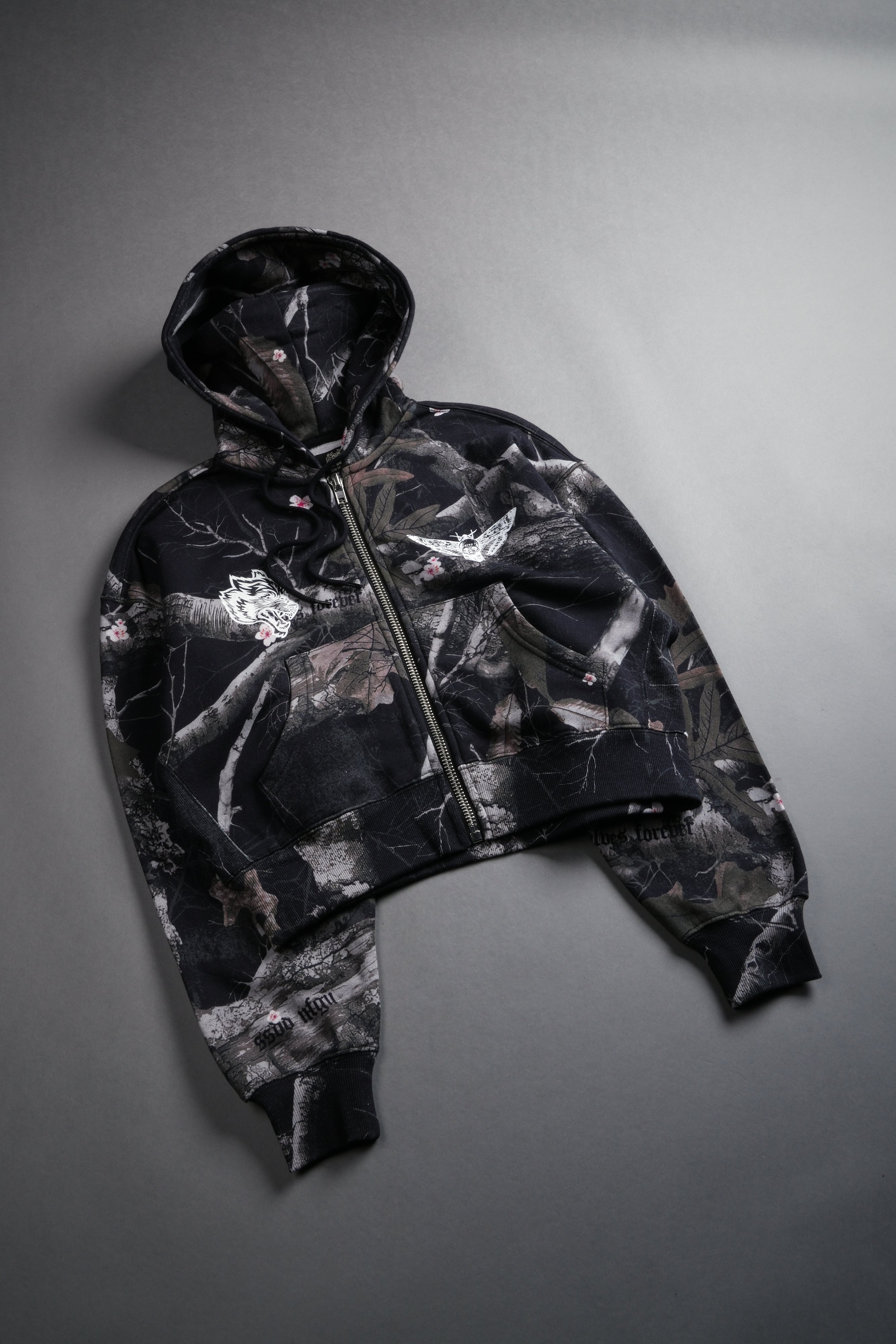 Single Wolf "Sage" Cropped Zip Hoodie in Darc Blossom Woodland Camo