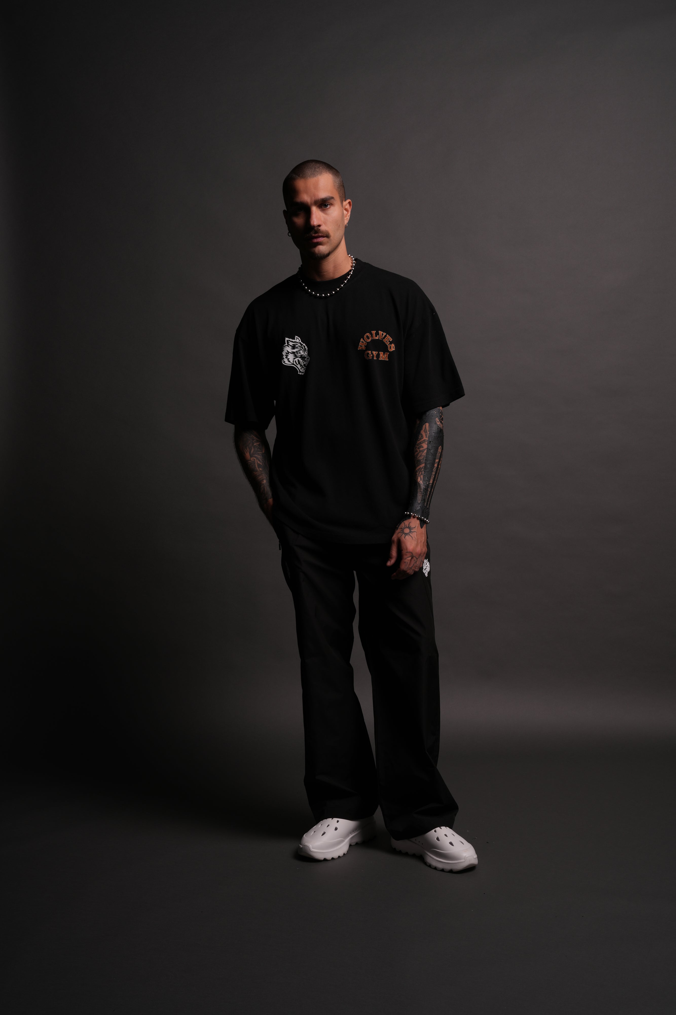 Wolves Gym V2 "Premium" Oversized Tee in Black