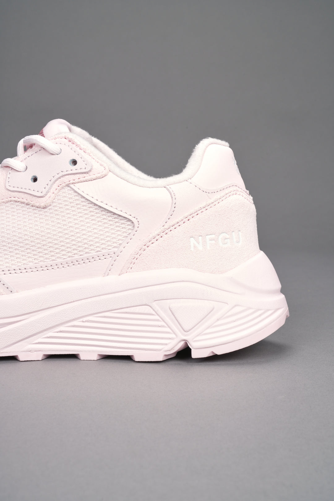 Run-1 Shoes in Cloud Pink