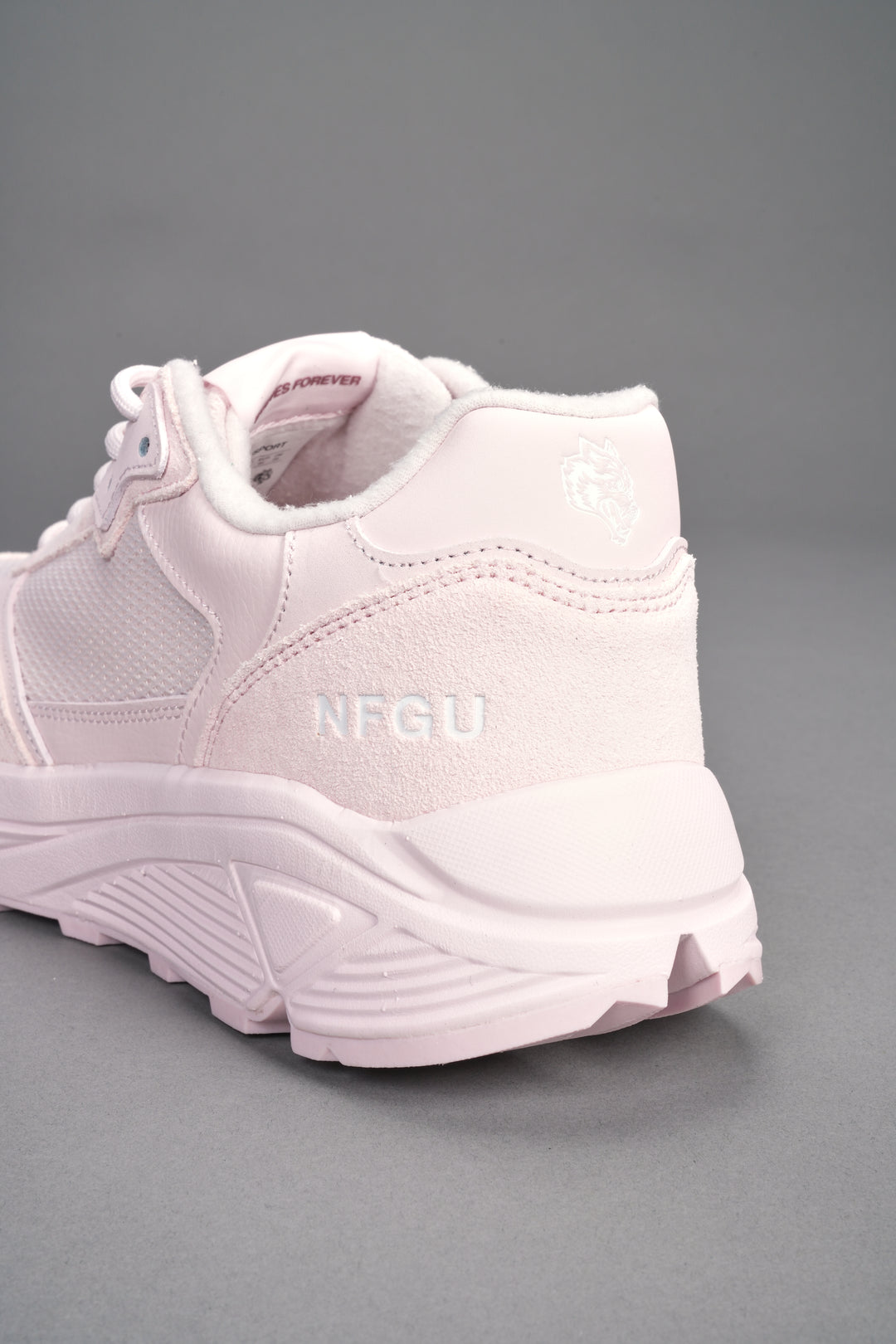 Run-1 Shoes in Cloud Pink