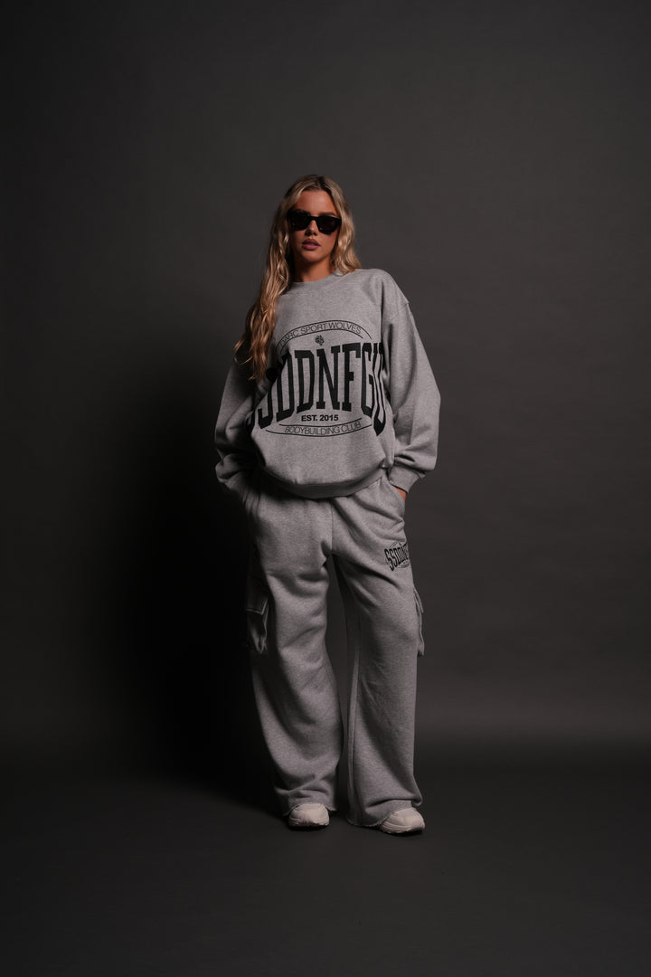 SSDDNFGU FRVR Oversized London Crewneck in Light Athletic Gray