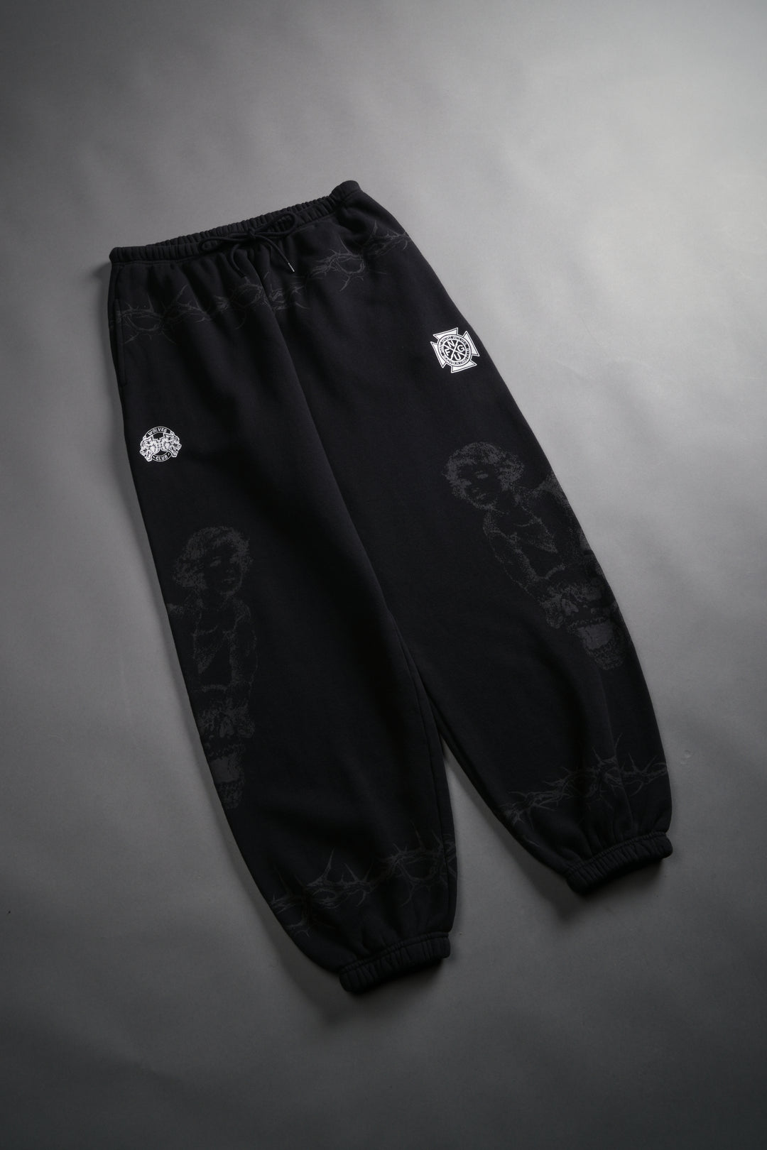 Messengers Lightweight Lounger Sweat Pants in Black