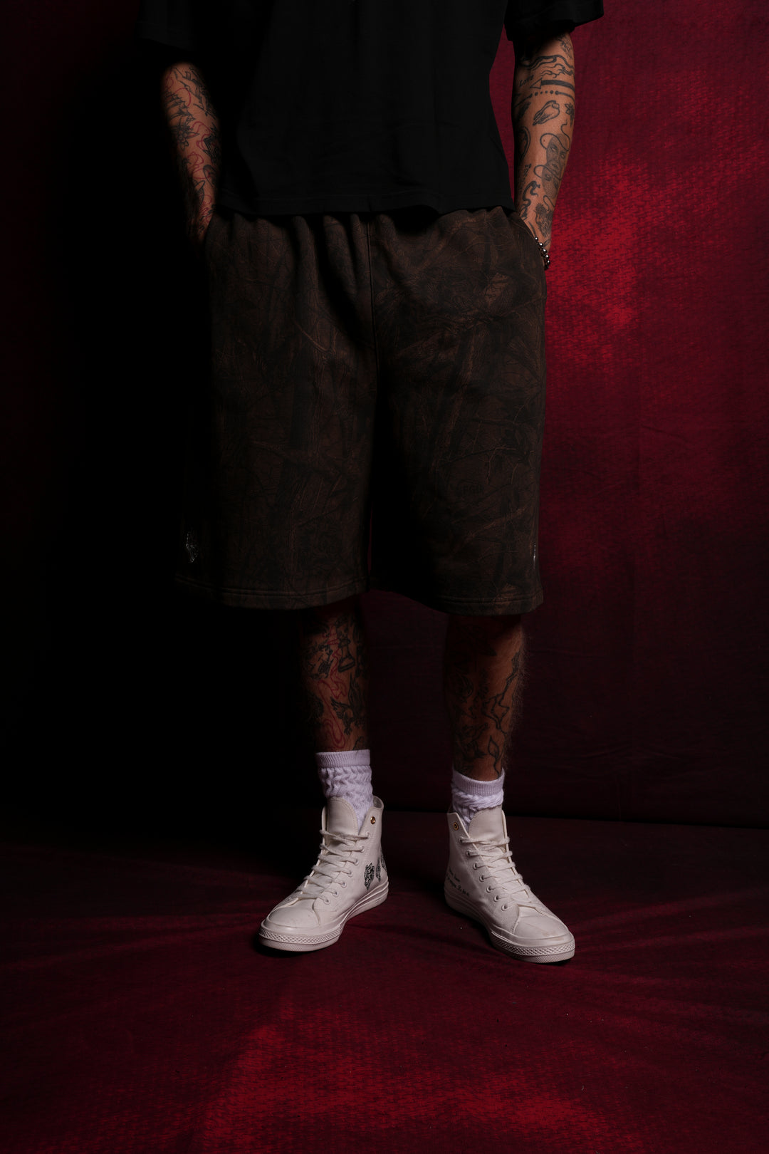 Dual Oversized Osiris Sweat Shorts in Brown Driftwood Forest Camo