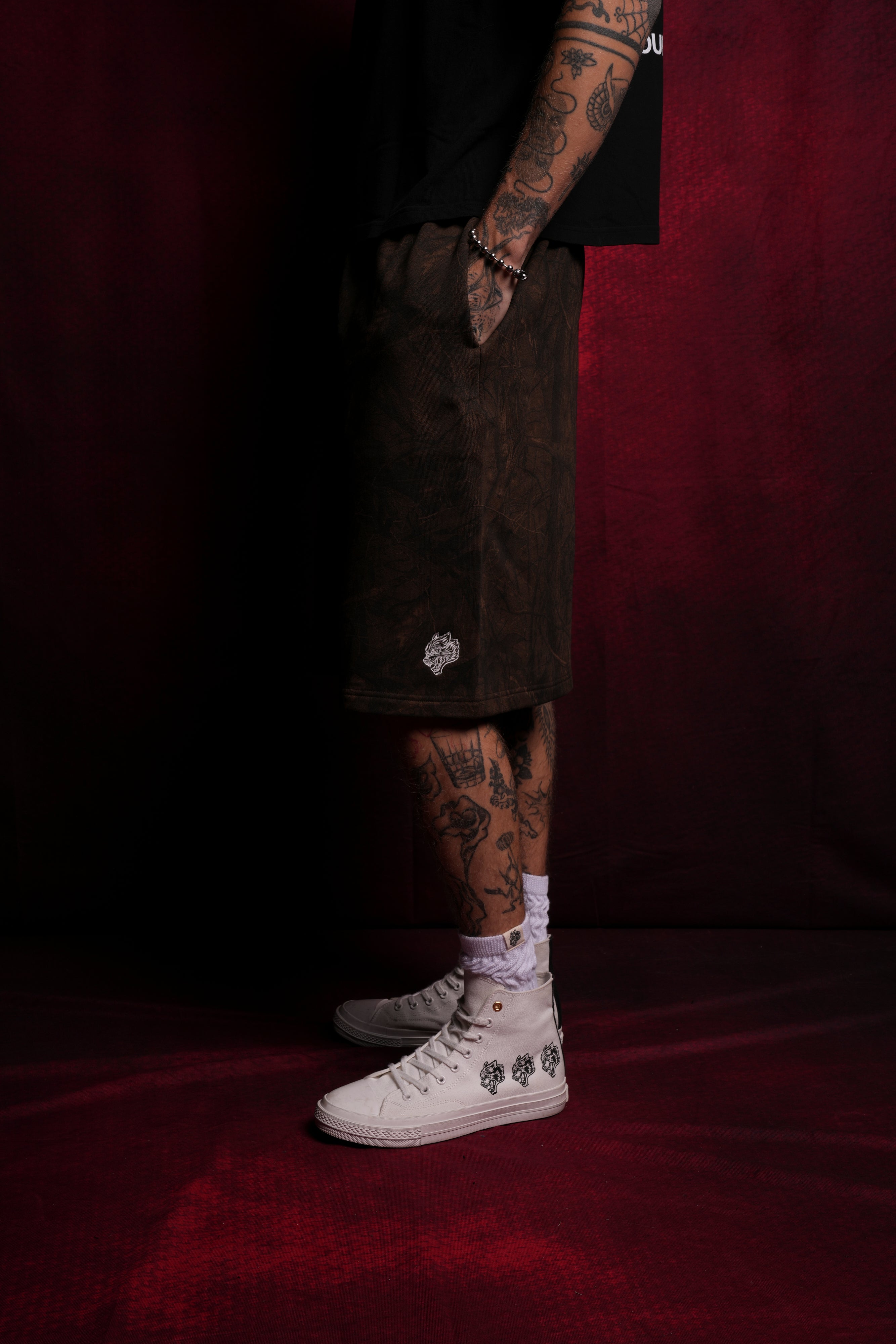 Dual Oversized Osiris Sweat Shorts in Brown Driftwood Forest Camo