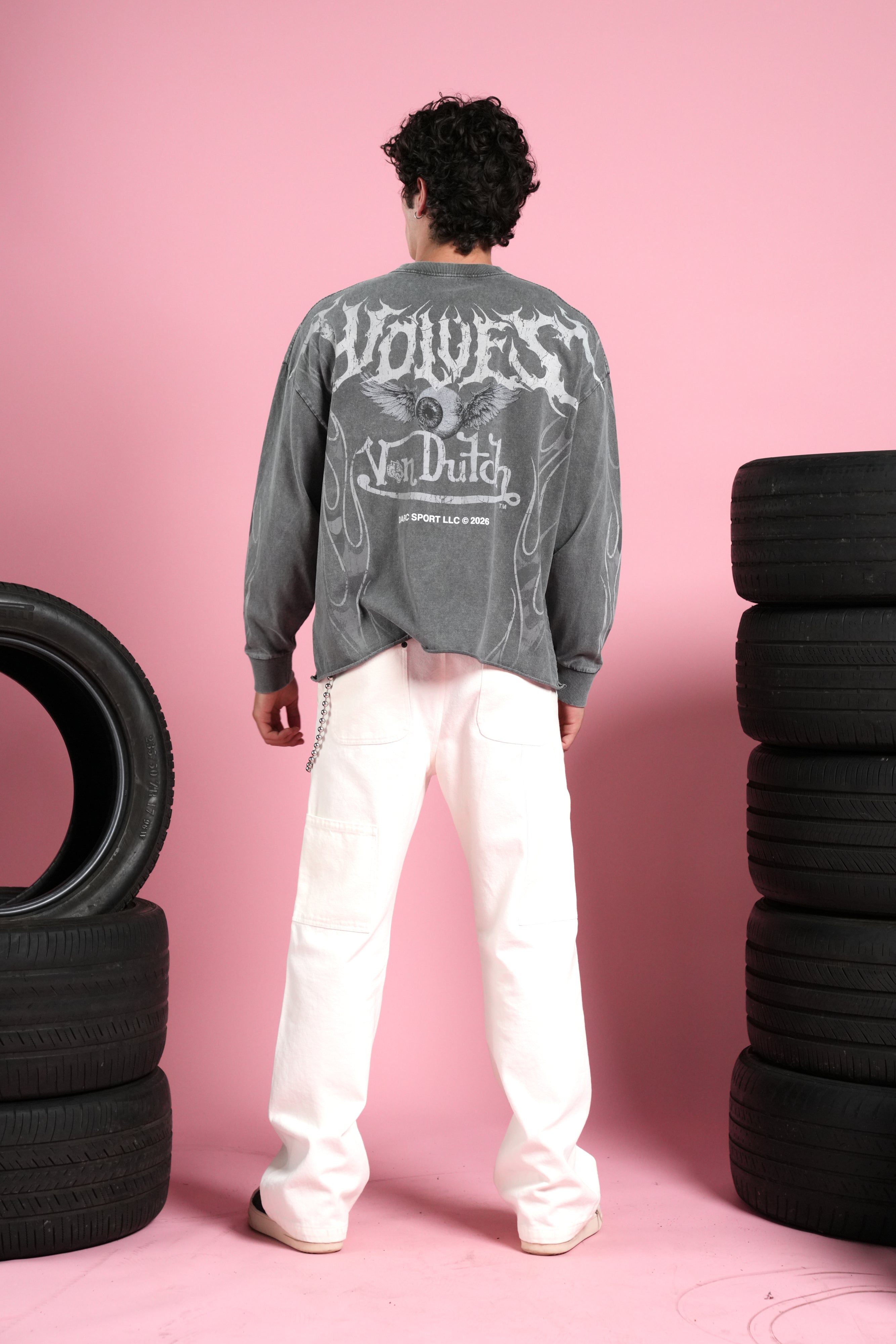 Take-Off Grunge Mid-Length Raw Hem LS Tee in Wolf Gray – DarcSport