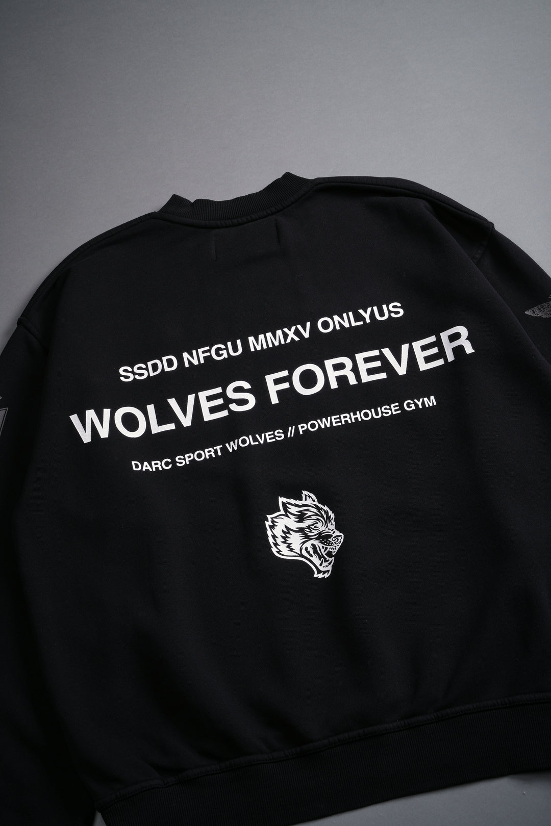 Wolves House Unisex London Crewneck in Black