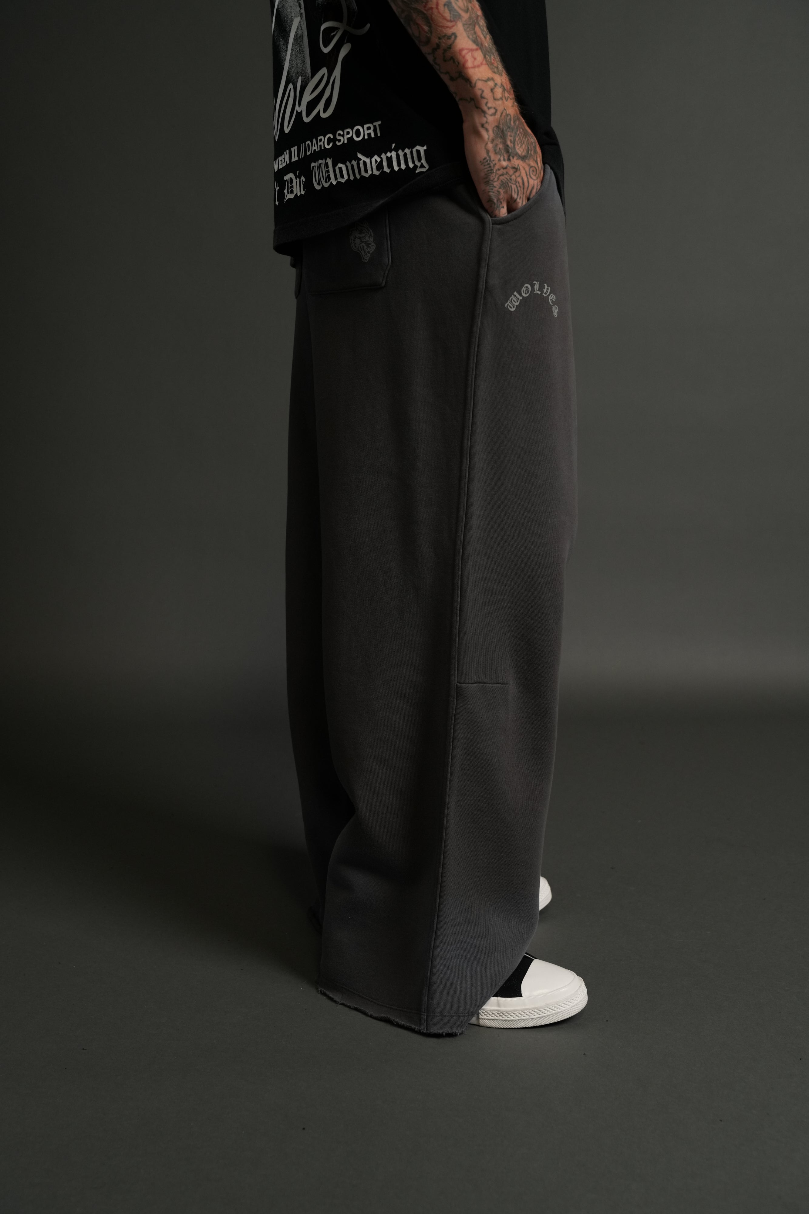 Darc Wandering Moaty Sweat Pants in Wolf Gray Drift Wash