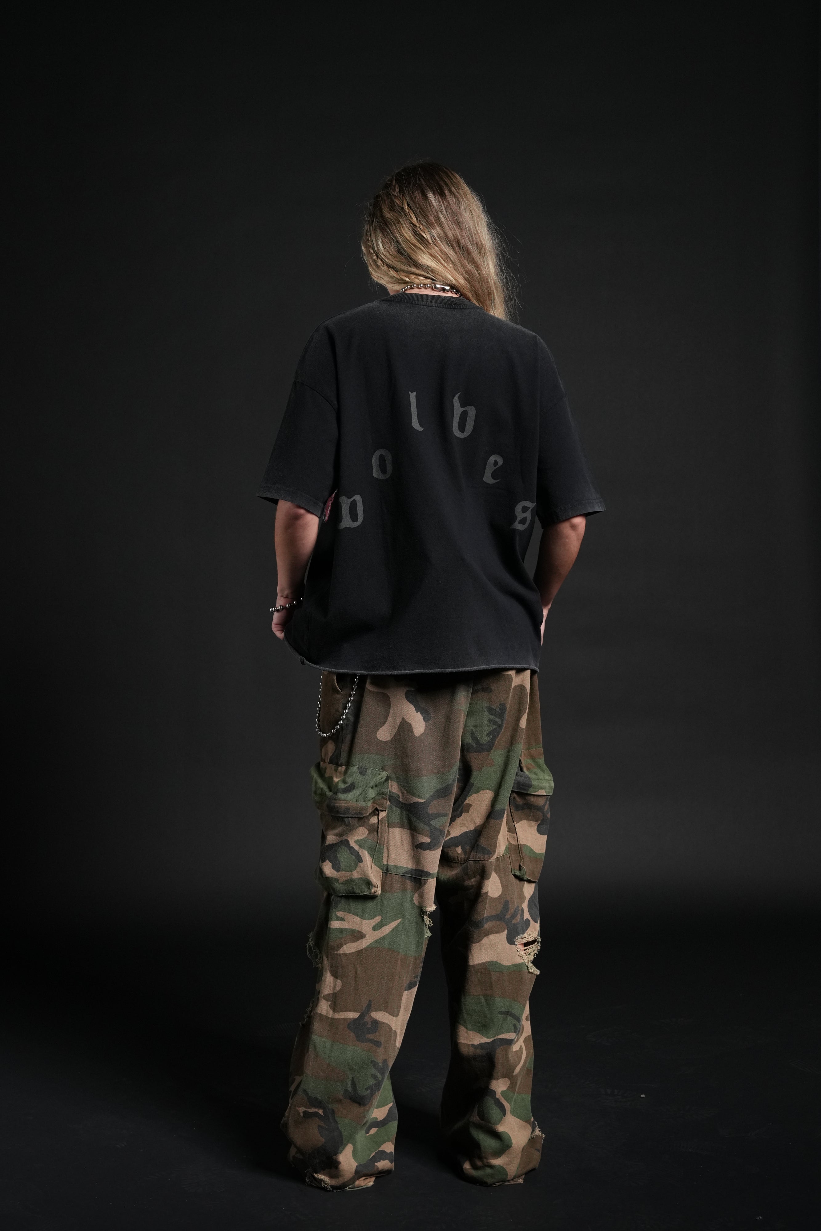 Sith Inferno Grunge Mid Length Raw Hem Tee in Black