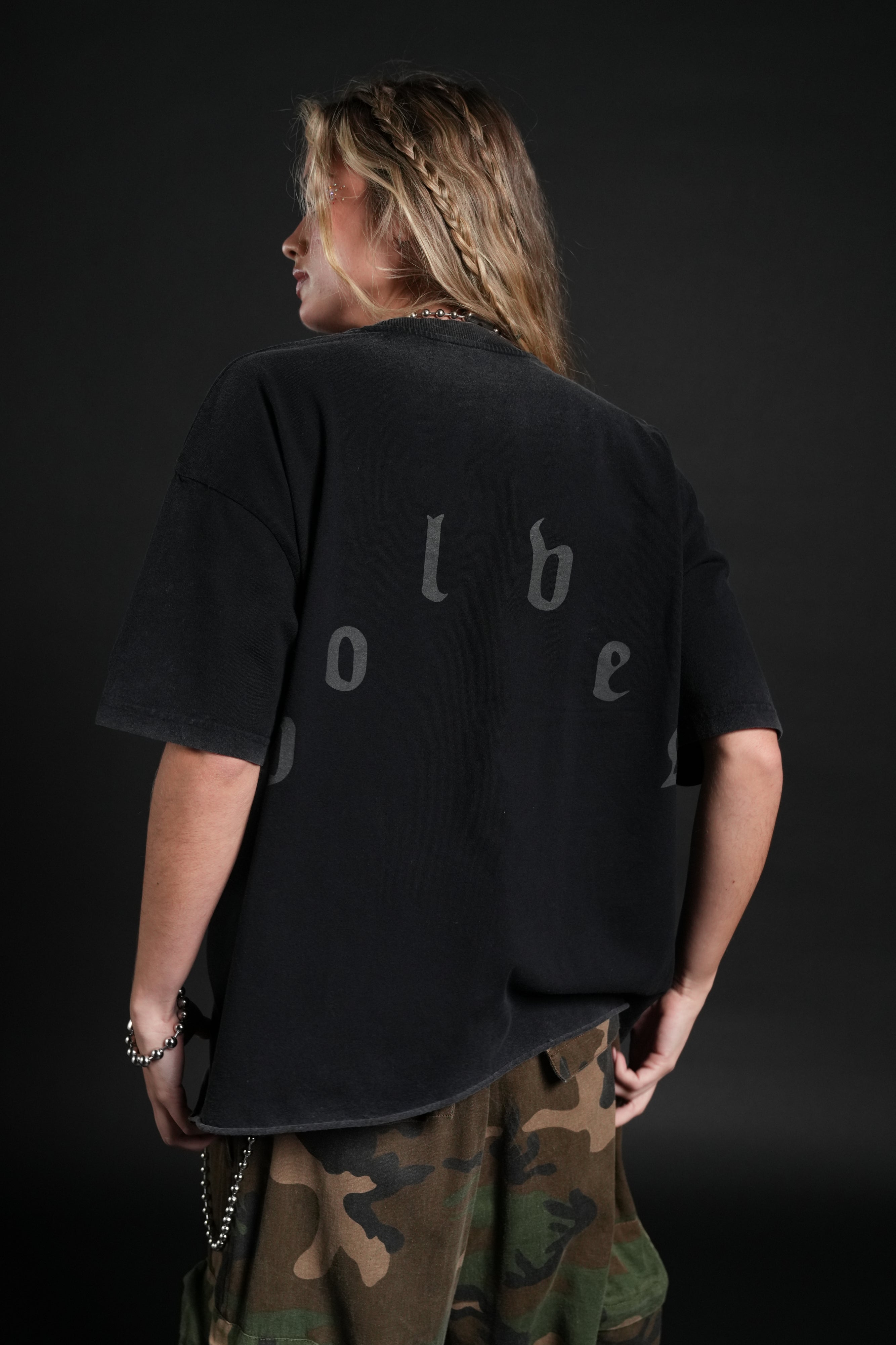 Sith Inferno Grunge Mid Length Raw Hem Tee in Black