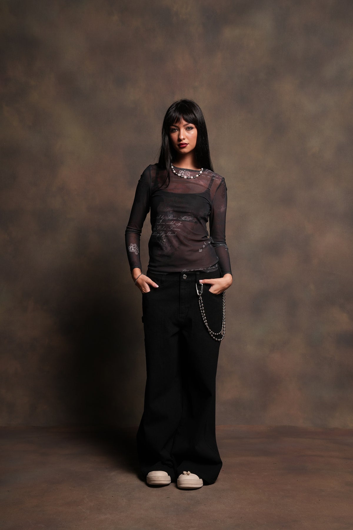 Devocion Eterna Shea Mesh Ls Top In Midnight Sorrow