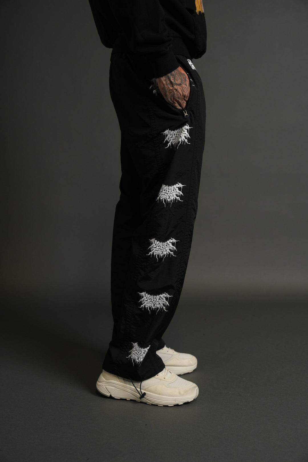 Drip Hesh Remind Track Pants in Black/White