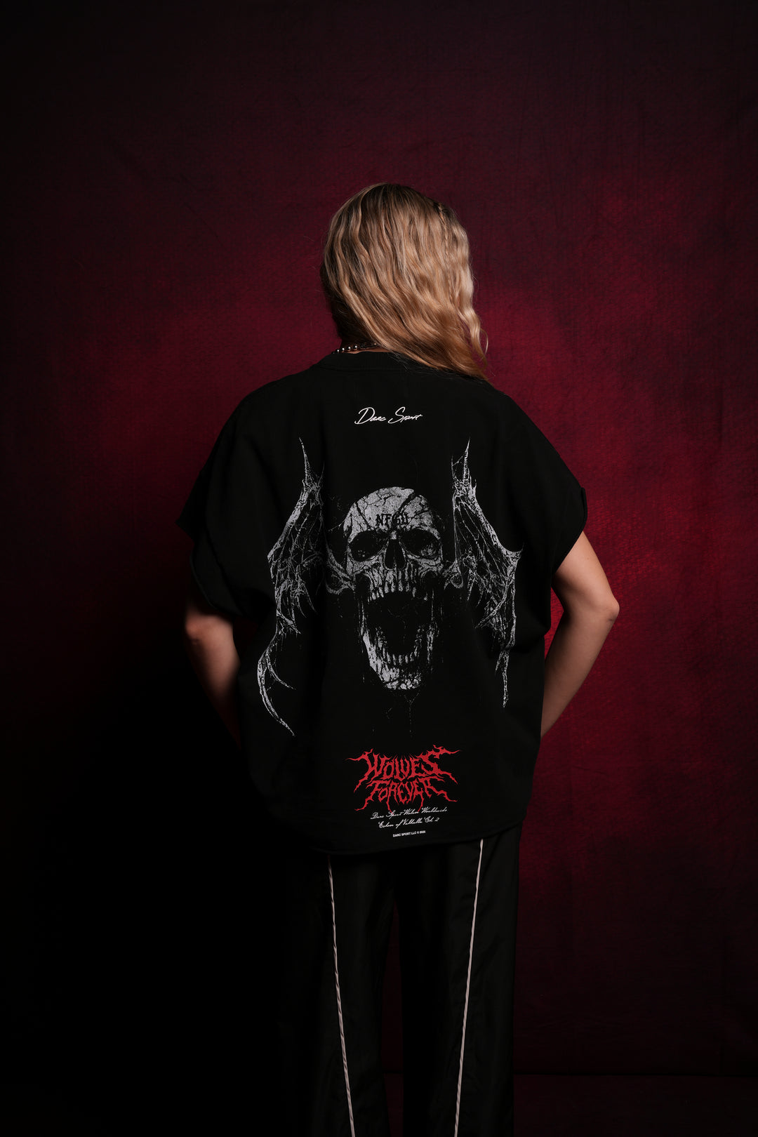 Darc Wings "Grunge" Cut Off Tee in Black