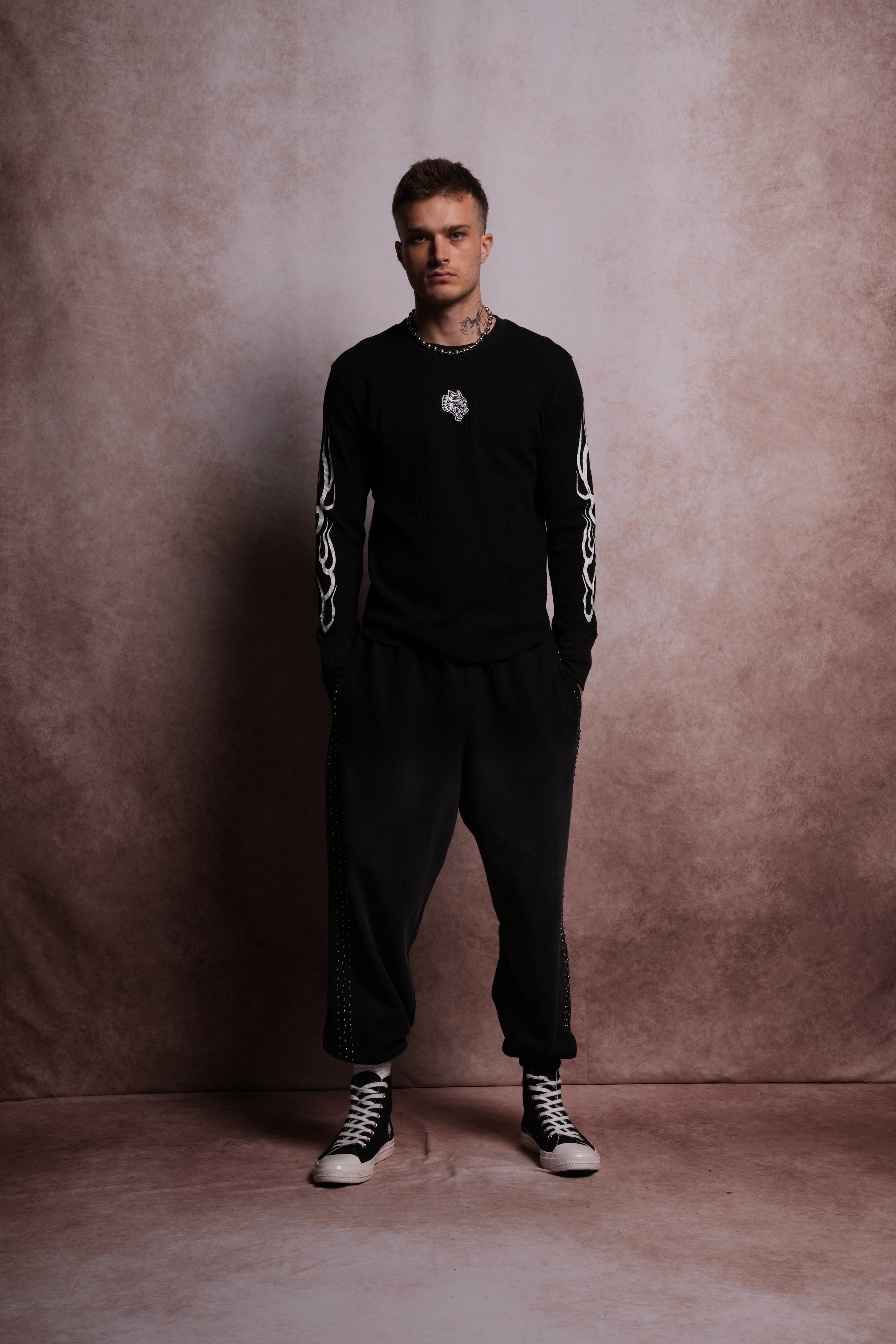 Wolves Flame Lightweight Thermal in Black