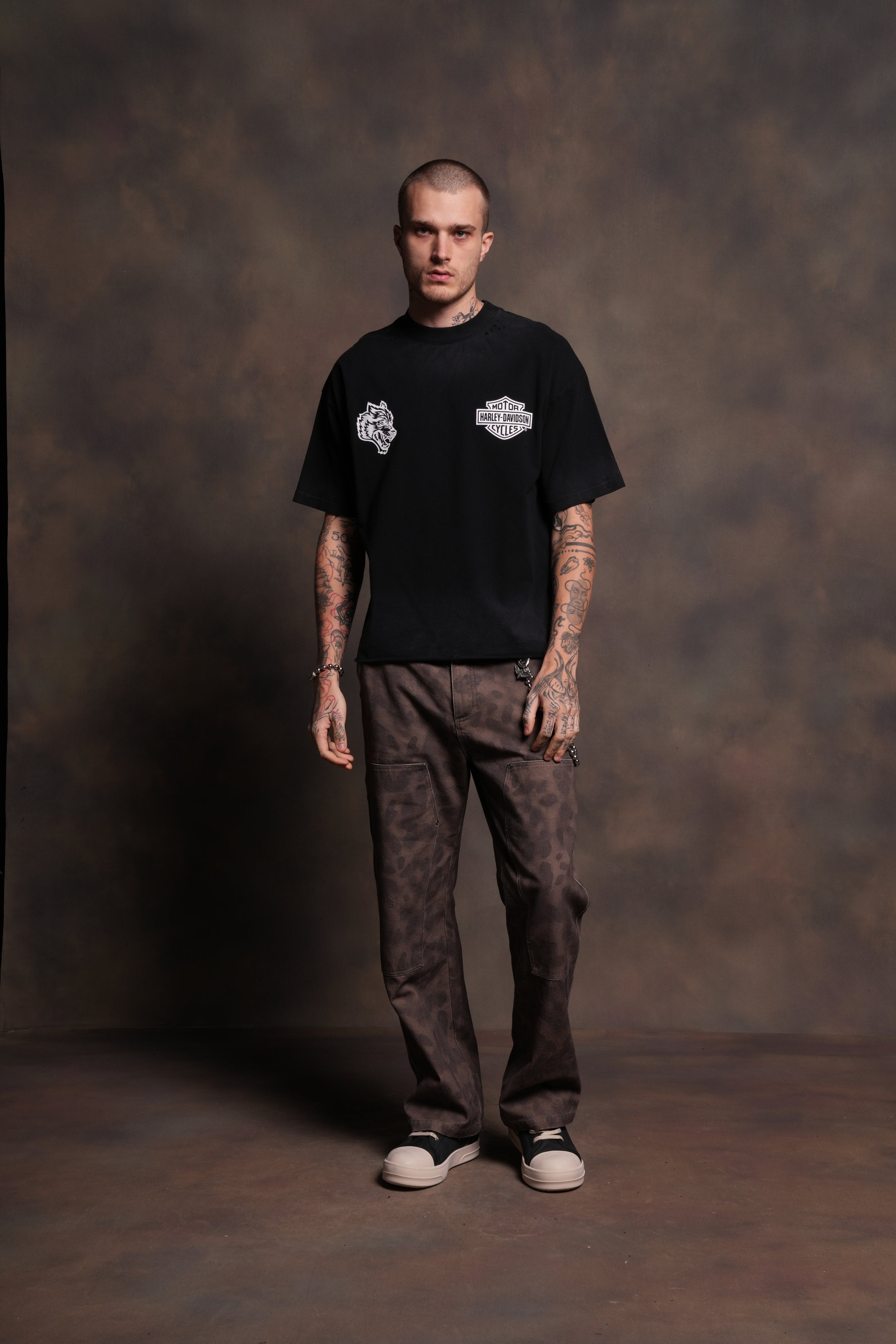 Harley-Davidson Wolves Distressed Grunge Mid-Length Raw Hem Tee in Black Drift Wash