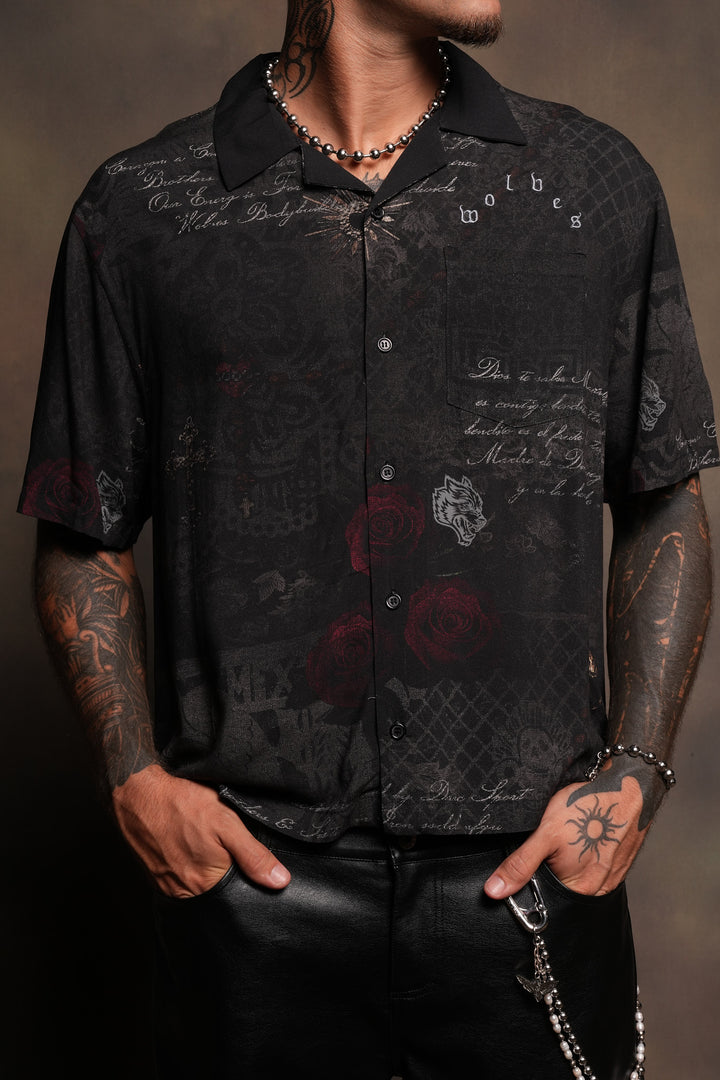 Wolves Pyramid Romero Mid Length Button Up In Rosas Del Corazon