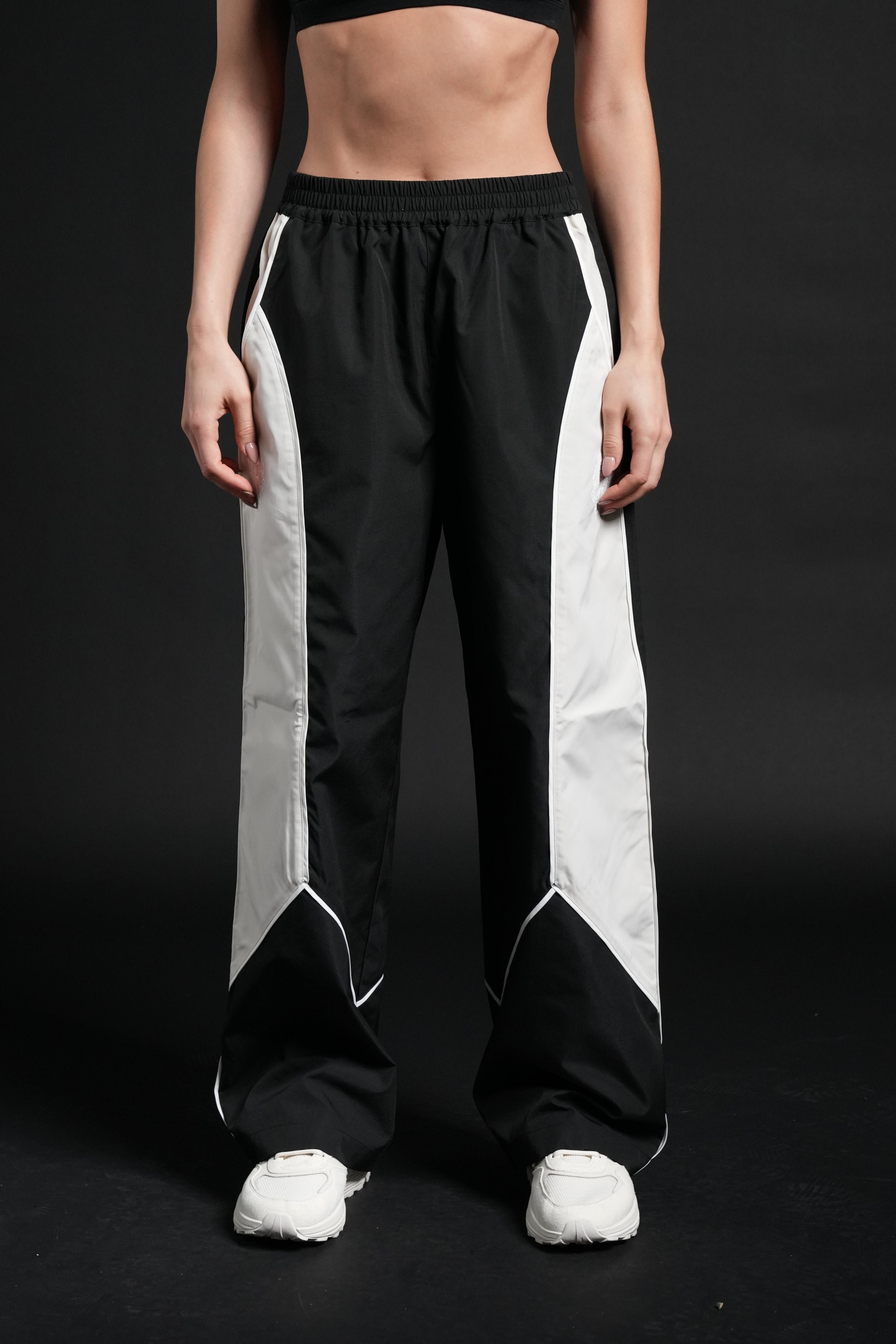 Dual Wolf She Quinn Track Pant in Black/Sand