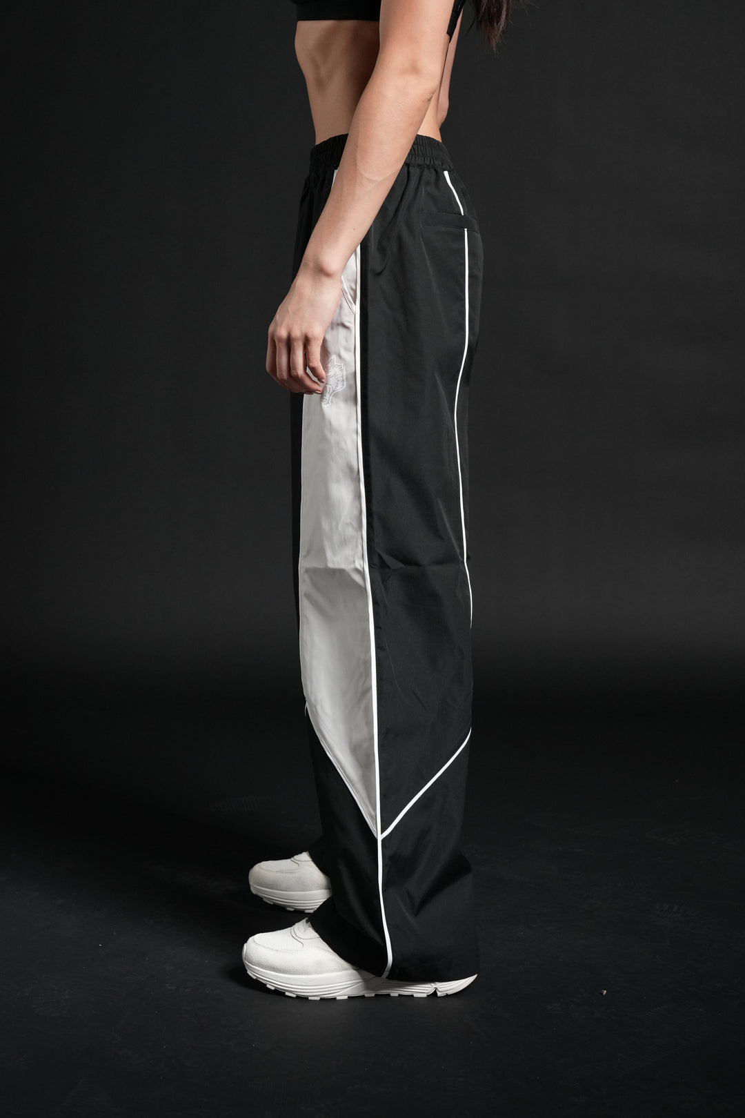 Dual Wolf She Quinn Track Pant in Black/Sand