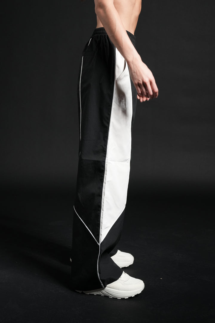 Dual Wolf She Quinn Track Pant in Black/Sand