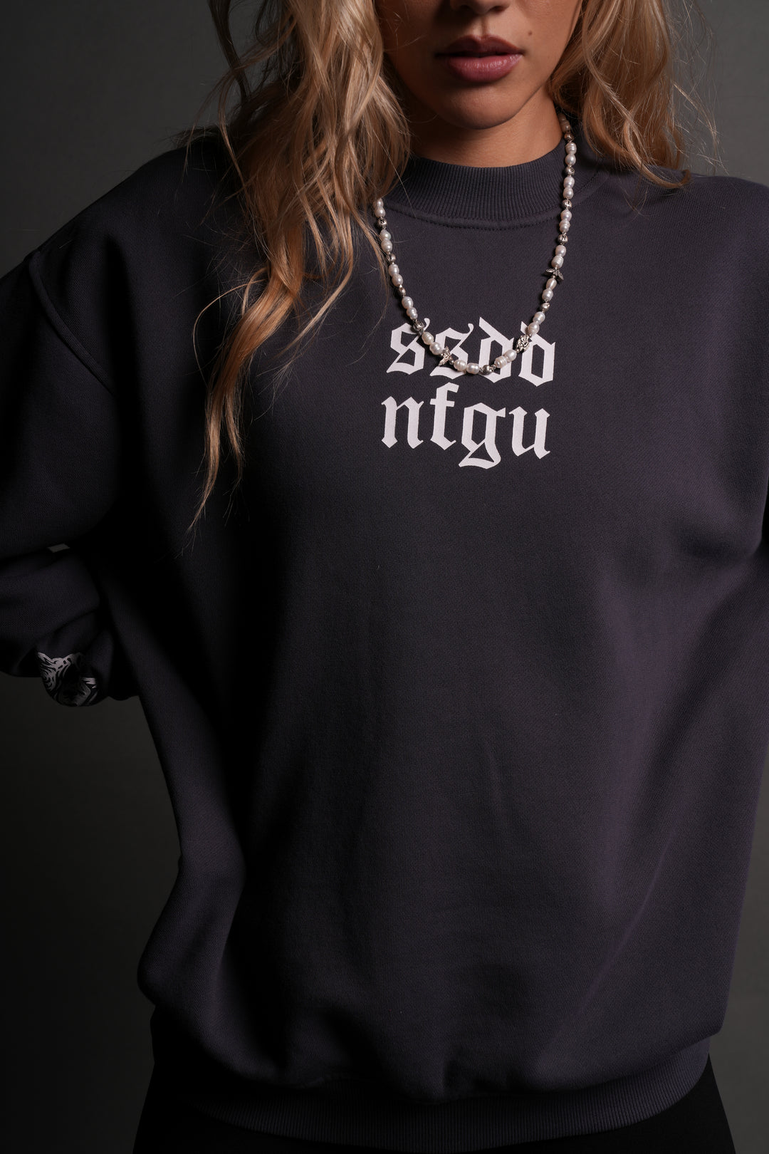 Big SSDD NFGU She London Crewneck in Midnight Blue