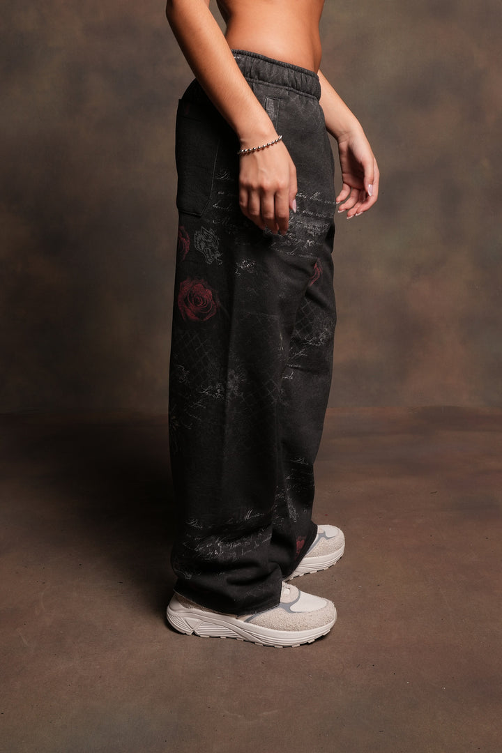 Wolves Pyramid Big Cozy Sweats In Rosas Del Corazon