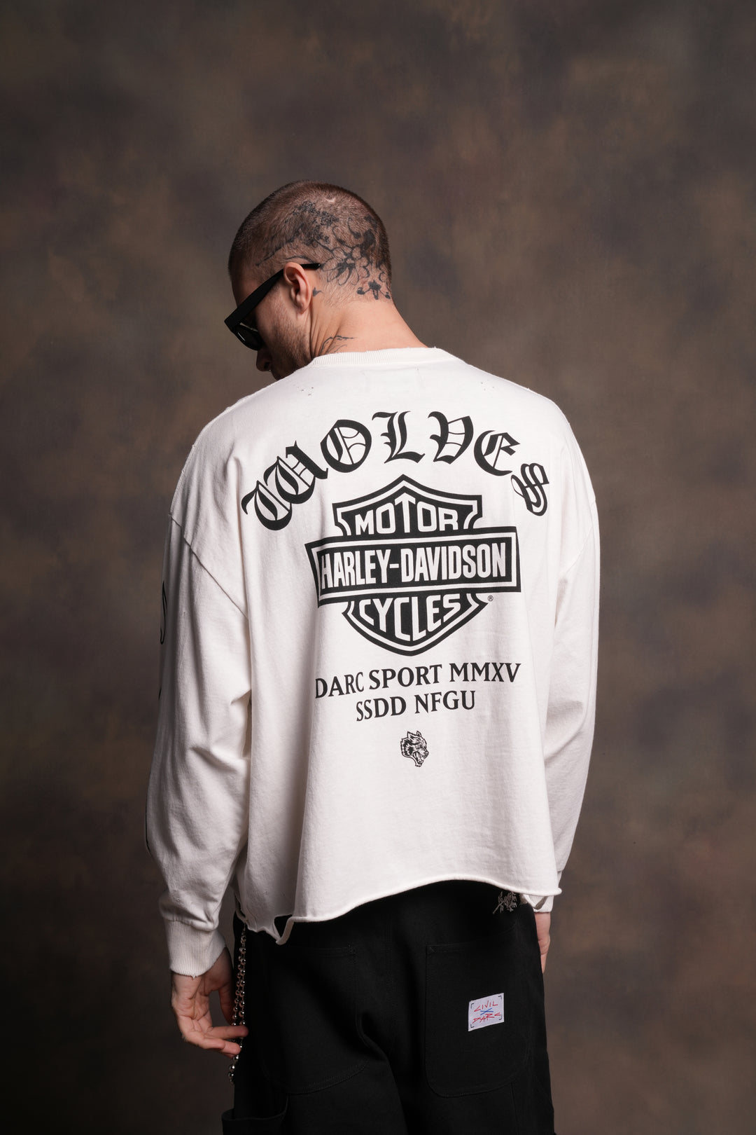 Harley-Davidson Wolves Distressed Grunge "Box Cut" L/S Tee in Cream