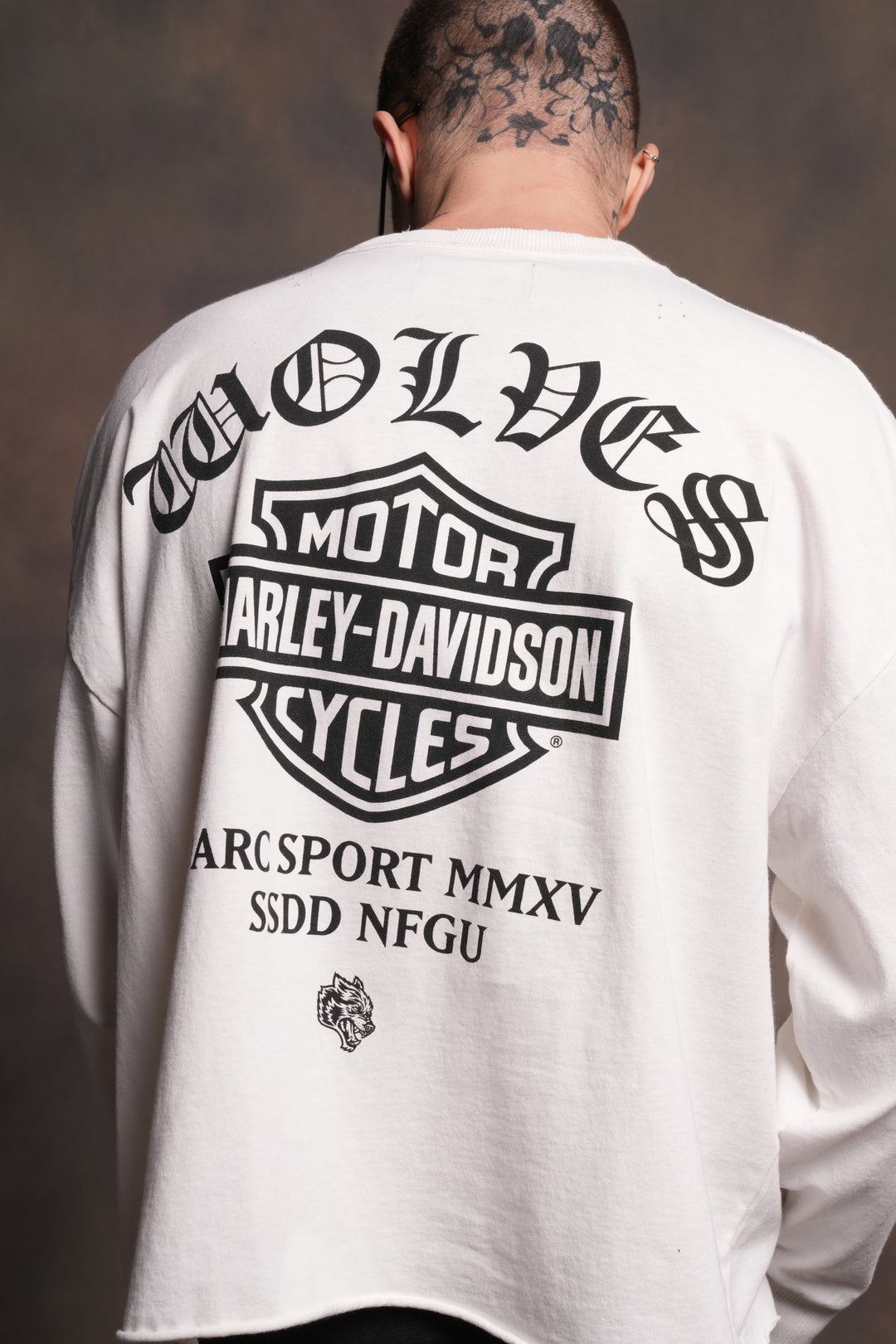 Harley-Davidson Wolves Distressed Grunge "Box Cut" L/S Tee in Cream