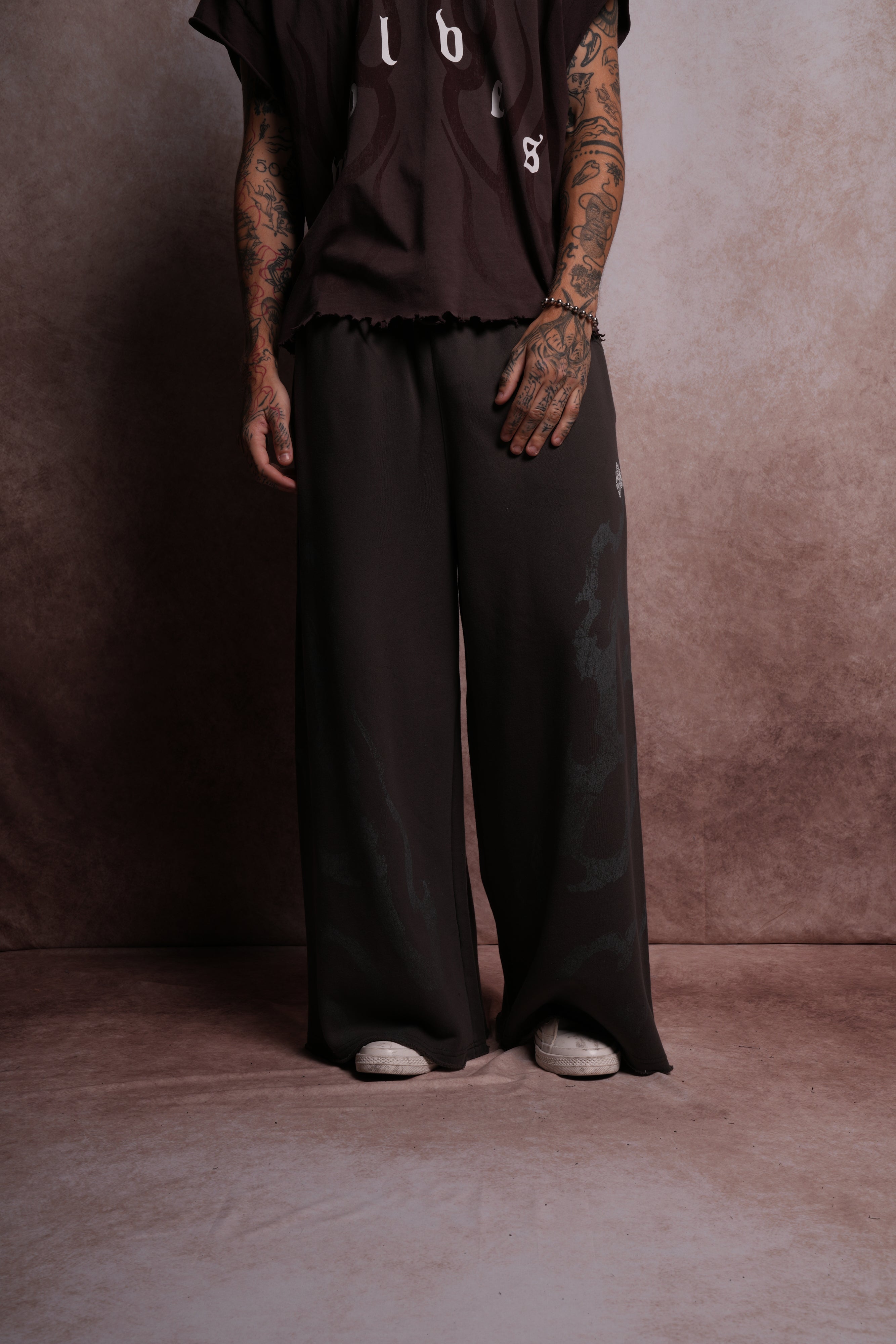Darc Infernal Oversized Omen Sweat Pants in Wolf Gray