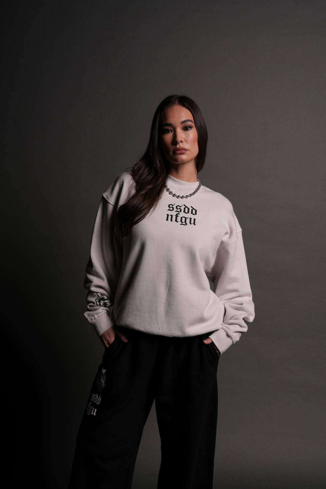 Big SSDD NFGU She London Crewneck in Stone