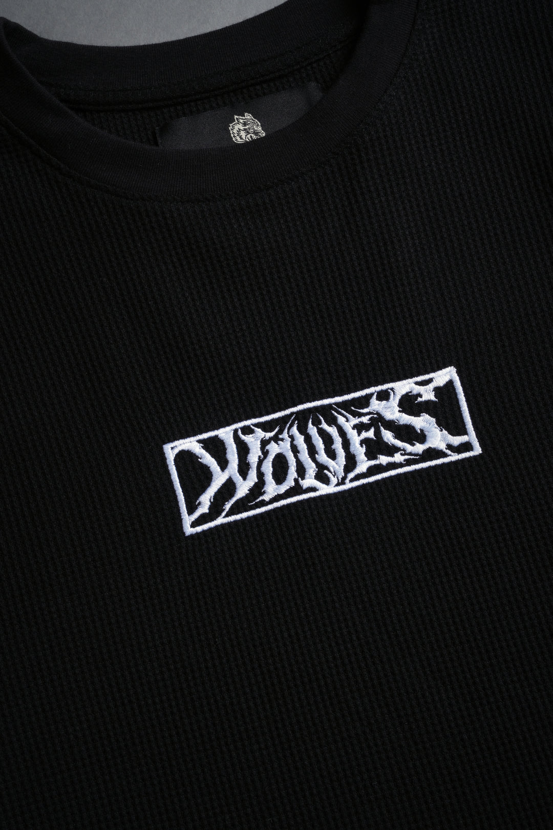 Midnight Wolves Lightweight Thermal in Black