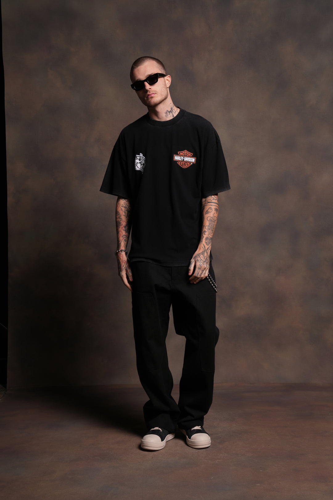 The Snake & The Wolf "Premium" Oversized Tee in Black