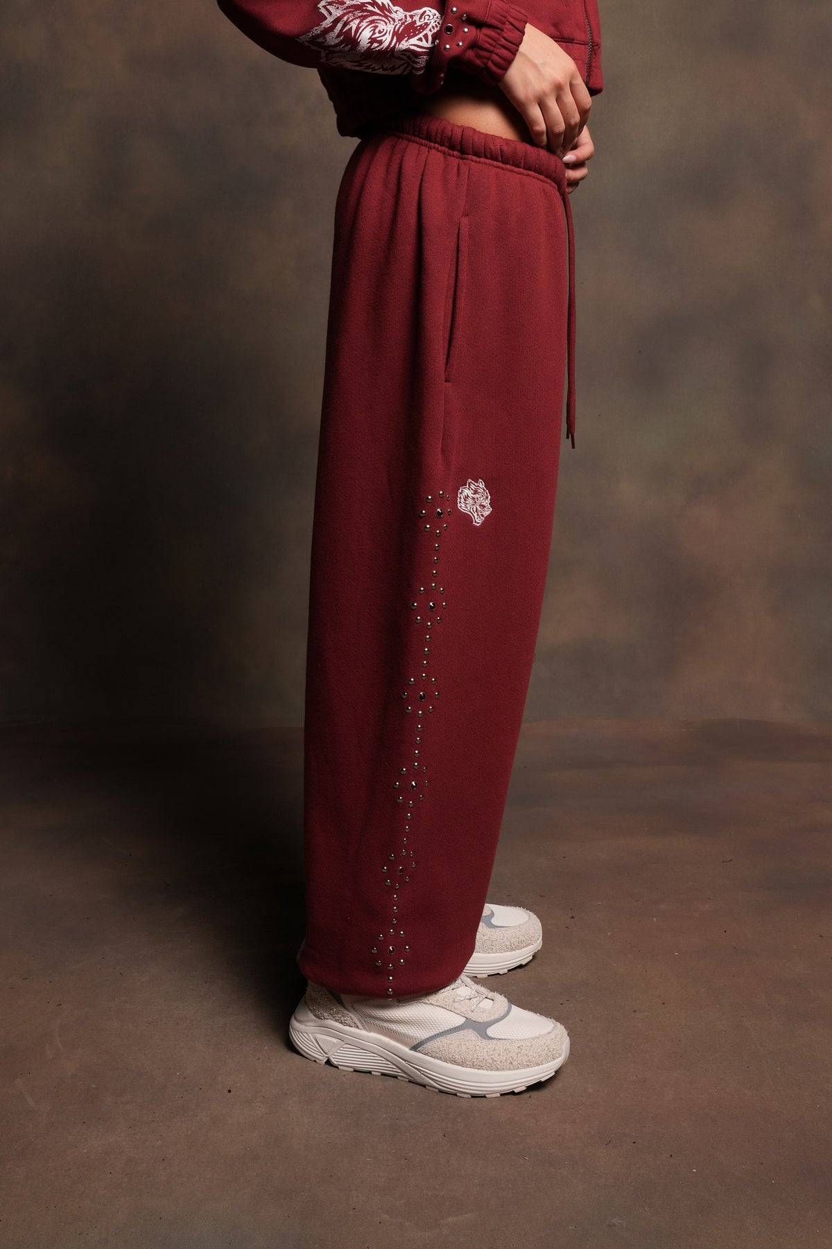 Stud Lobo Premium Lounger Sweatpants In Cherry Red